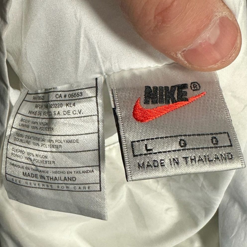 Nike Vintage Nike Denver Broncos Reversible Pullover Windbreaker Size US L / EU 52-54 / 3 - 13 Thumbnail