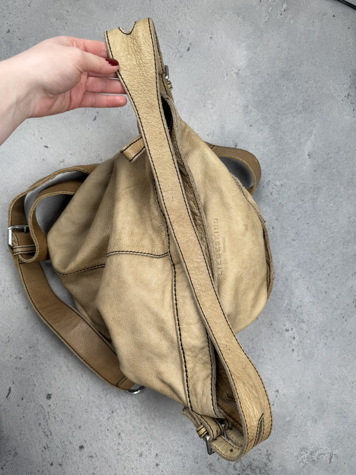 LIEBESKIND BERLIN Liebeskind Berlin Tan Leather Slouchy Crossbody Shoulder Bag Size ONE SIZE - 16 Thumbnail