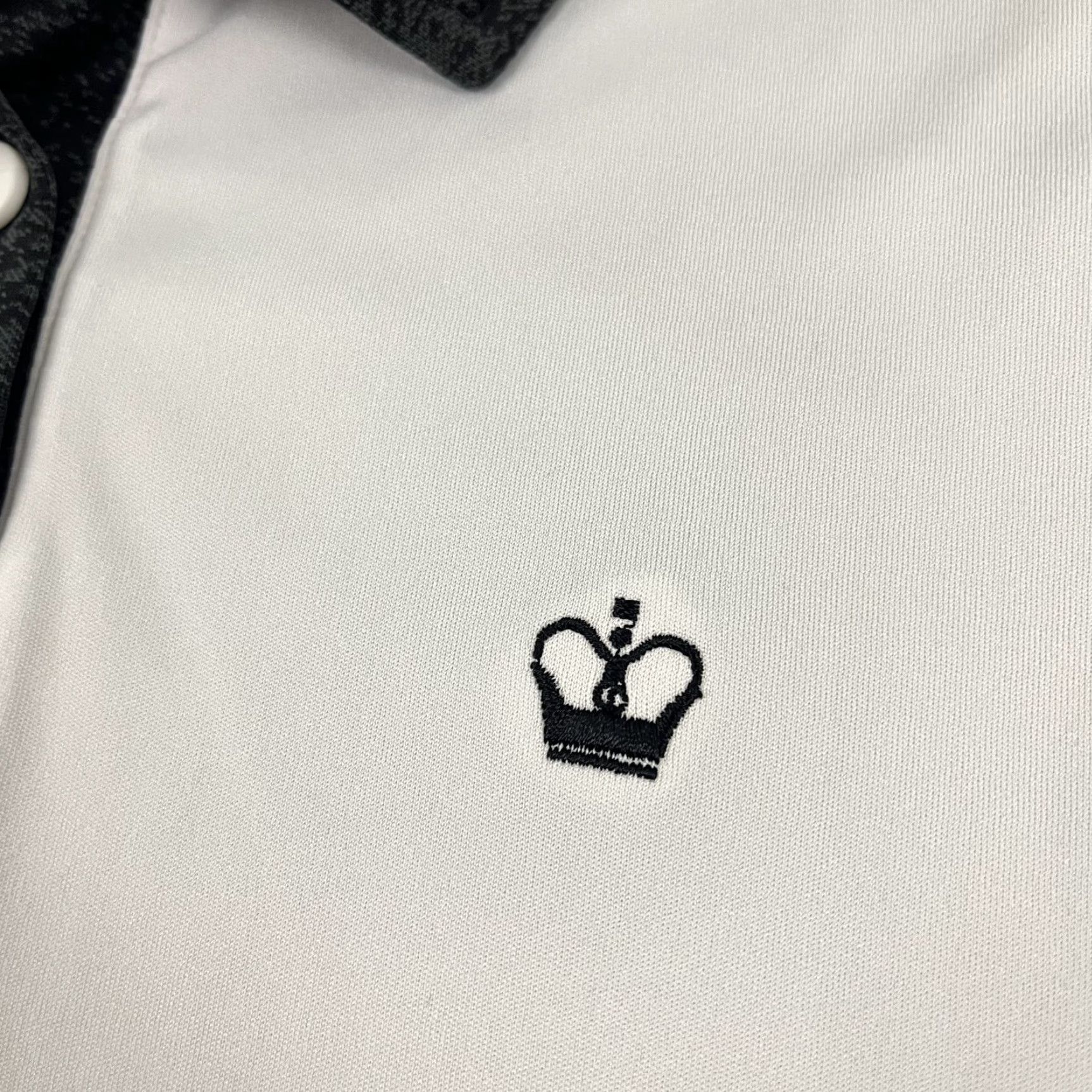 Footjoy FootJoy Polo Shirt Womens M White Sleeveless Tank Kings Creek CC Crown Gray Size M / US 6-8 / IT 42-44 - 2 Thumbnail