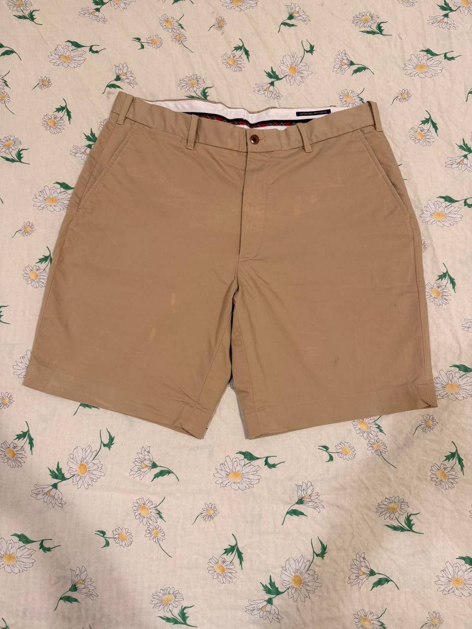 Polo Ralph Lauren Polo Ralph Lauren Chino Shorts Classic Stretch Golf Size US 36 / EU 52 - 1 Thumbnail