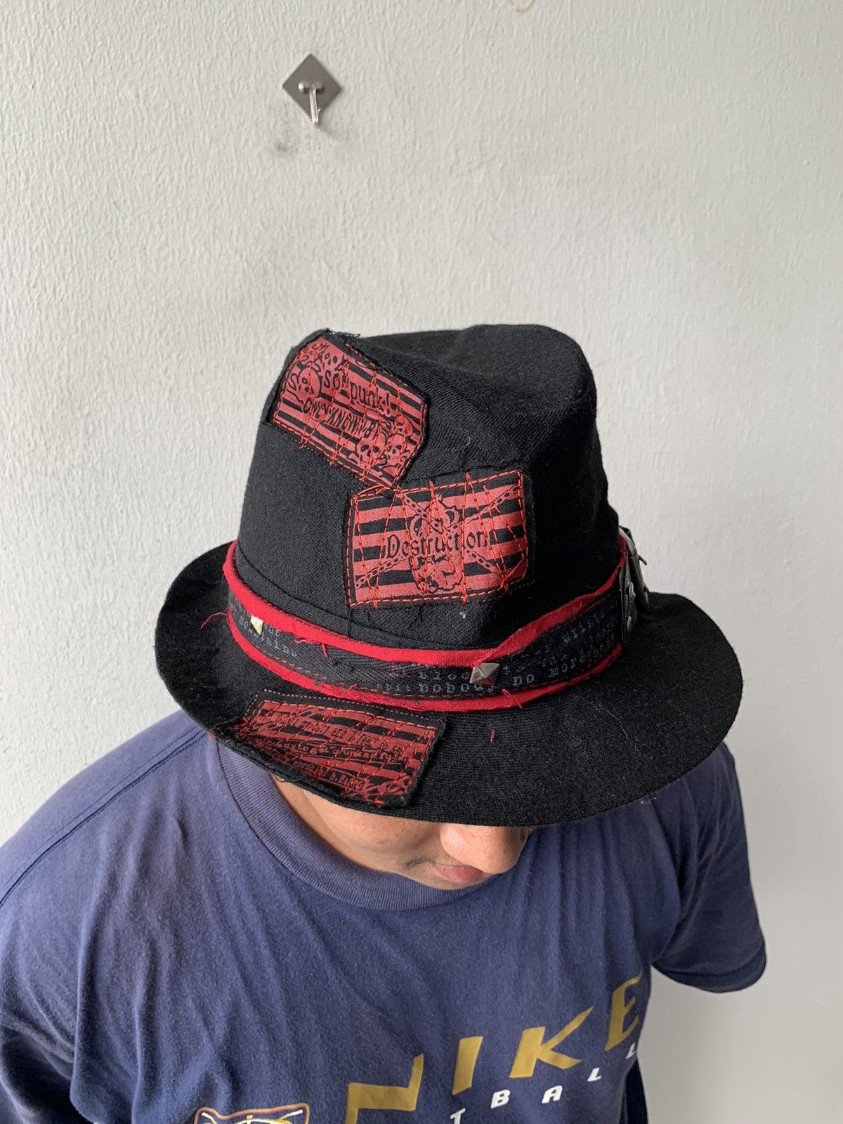 If Six Was Nine × Seditionaries Spit Anarchy Patch Studded Punk Hat Size ONE SIZE - 6 Thumbnail