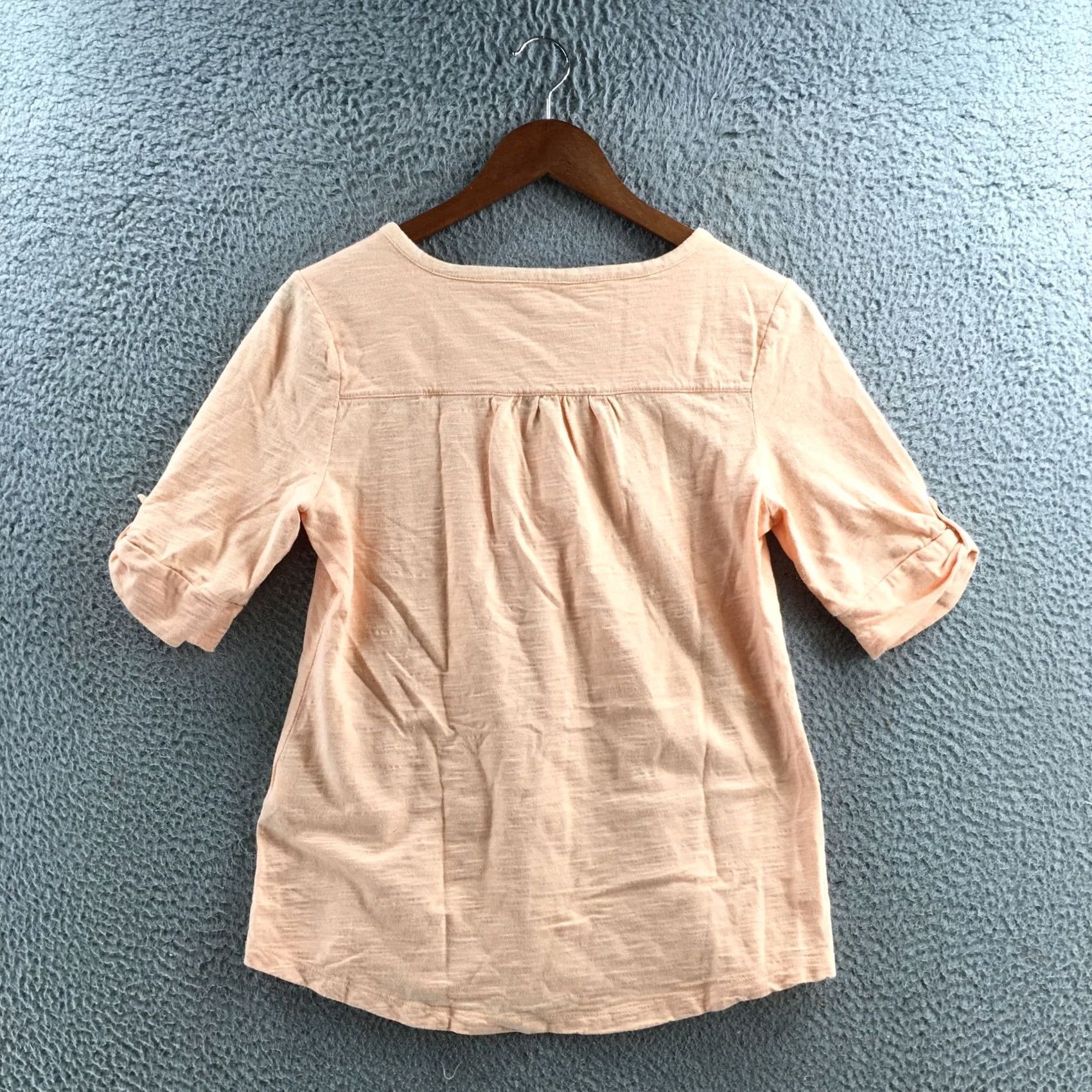 Vintage Chico’s Womens Peach V-Neck Henley Top 3/4 Roll Tab Sleeves Tee Shirt 0 Casual Size XS / US 0-2 / IT 36-38 - 7 Thumbnail