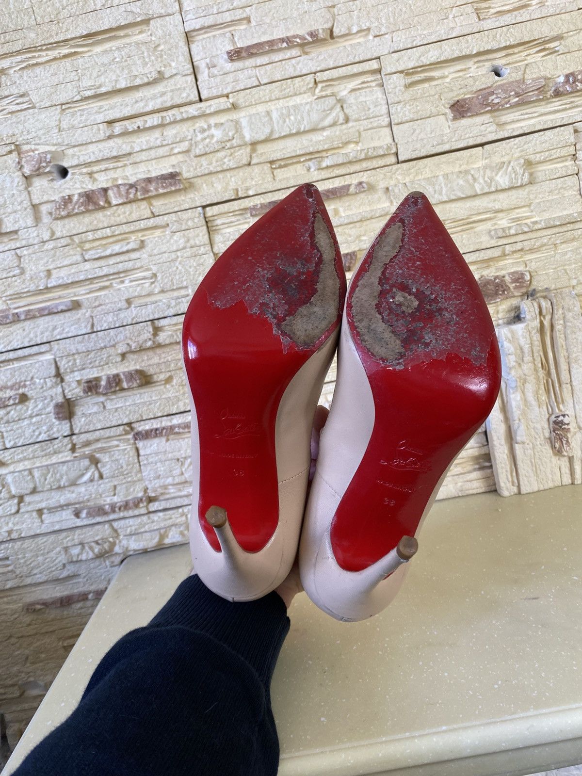 Christian Louboutin Christian Louboutine Leather Women’s Heels Beige Size US 8.5 / IT 38.5 - 10 Thumbnail
