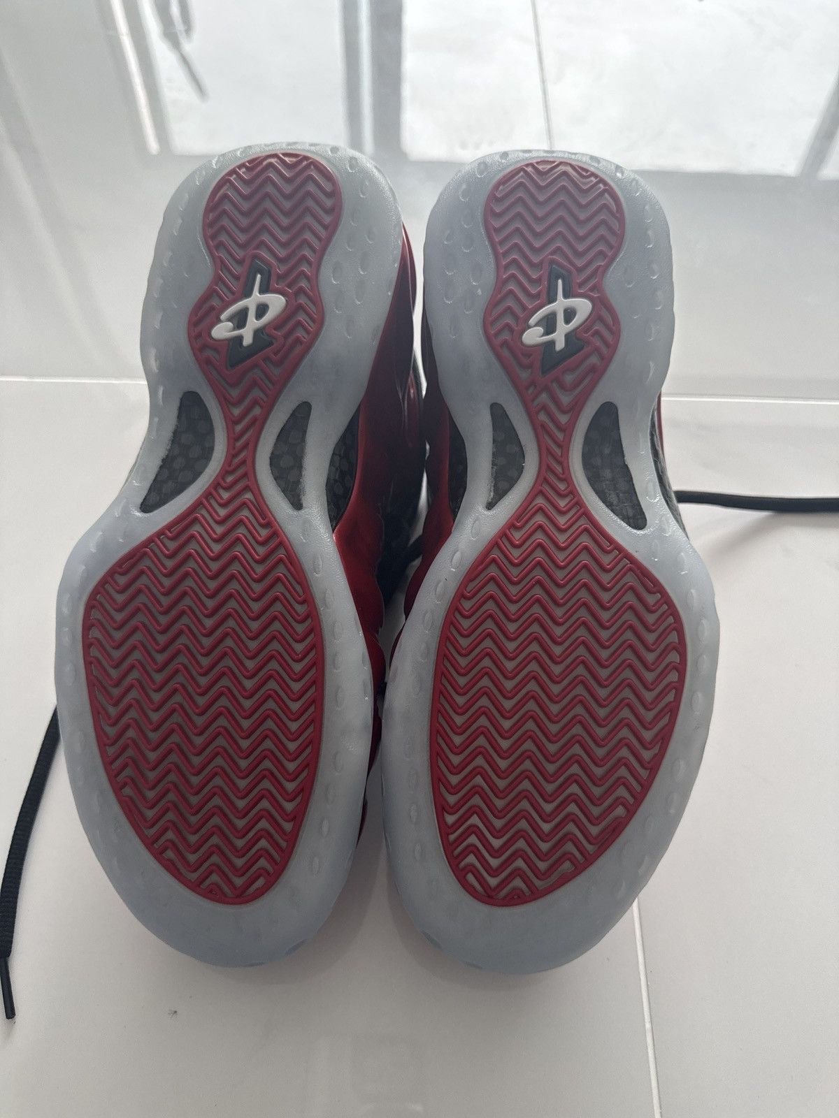 Nike Nike Foam Posites red Size US 9 / EU 42 - 7 Thumbnail