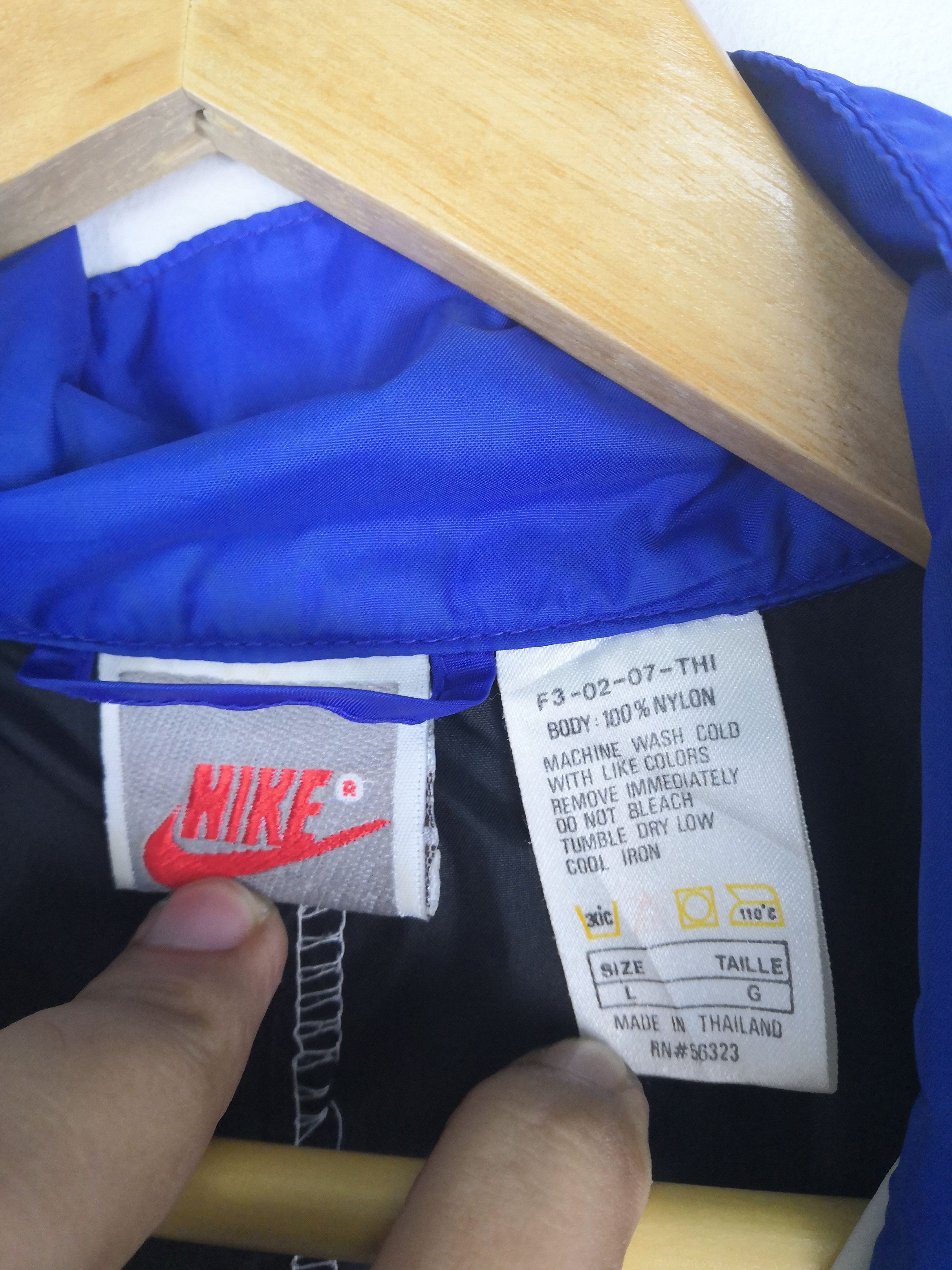Nike Vintage Nike Windbreaker 90s Nike Jacket Multicoloured Size US L / EU 52-54 / 3 - 3 Thumbnail