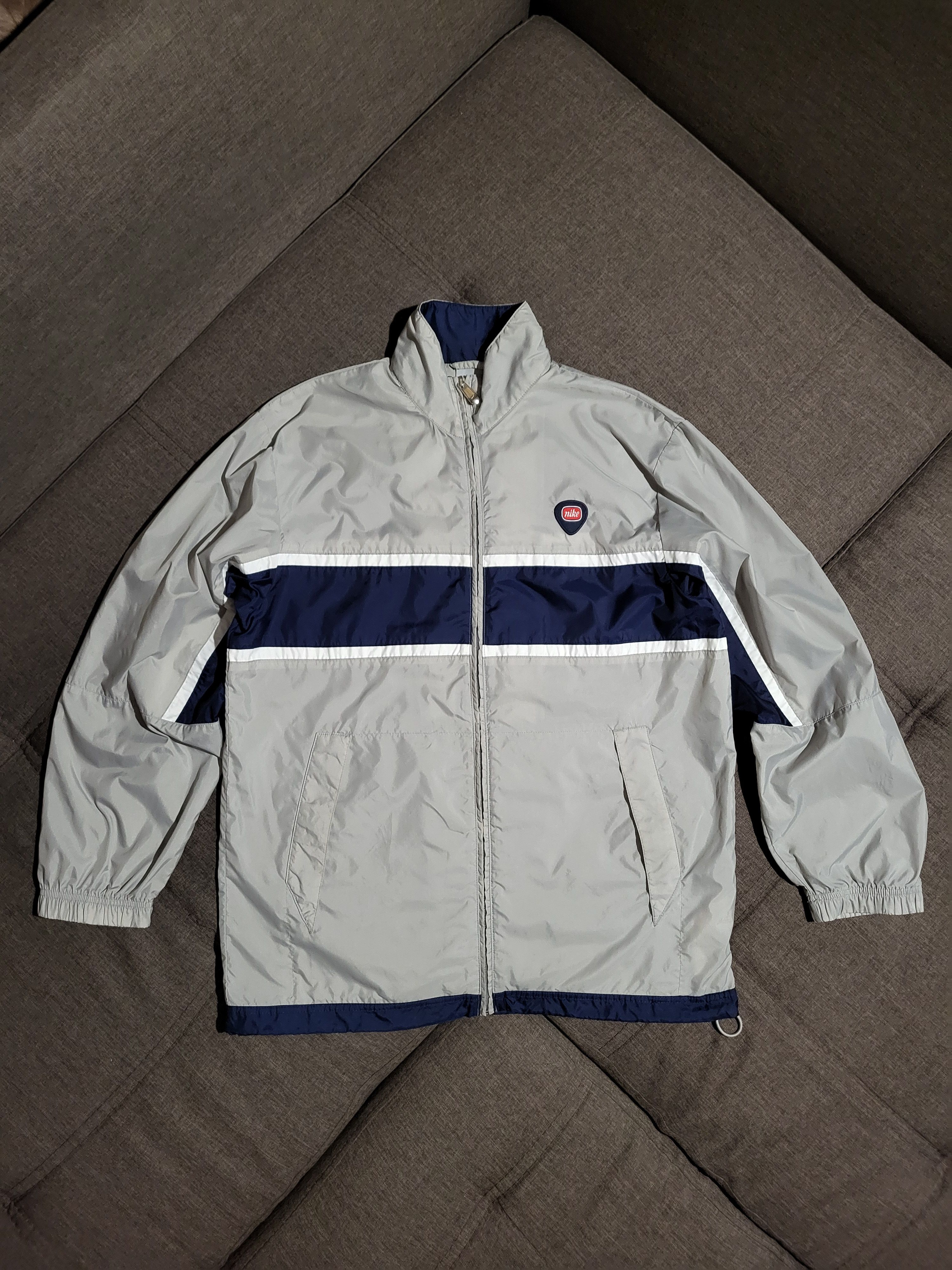 Nike vintage NIKE light jacket M Size US M / EU 48-50 / 2 - 1 Thumbnail