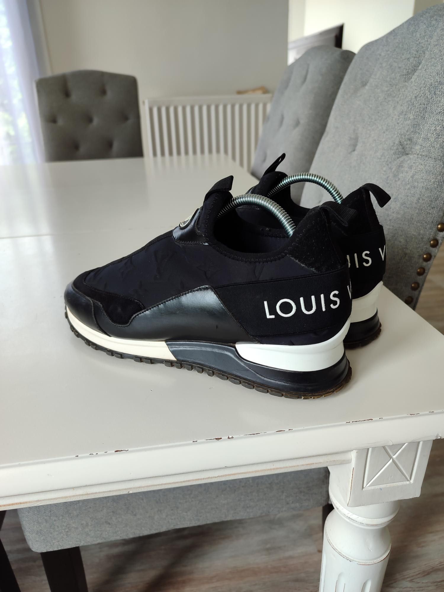 Louis Vuitton BASKETS LOUIS VUITTON RUN AWAY SLIP ON Size US 8 / IT 38 - 9 Thumbnail