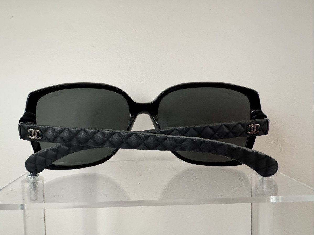 Chanel Vintage Quilted Frame Chanel Sunglasses Size ONE SIZE - 4 Thumbnail