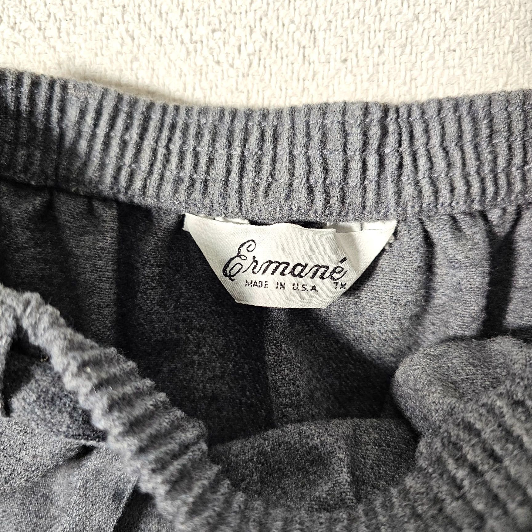 Vintage Ermane' Vintage Women's Gray Solid Mid Calf Secretary Skirt Size 9/10 USA Belted Size 30" / US 8 / IT 44 - 2 Thumbnail