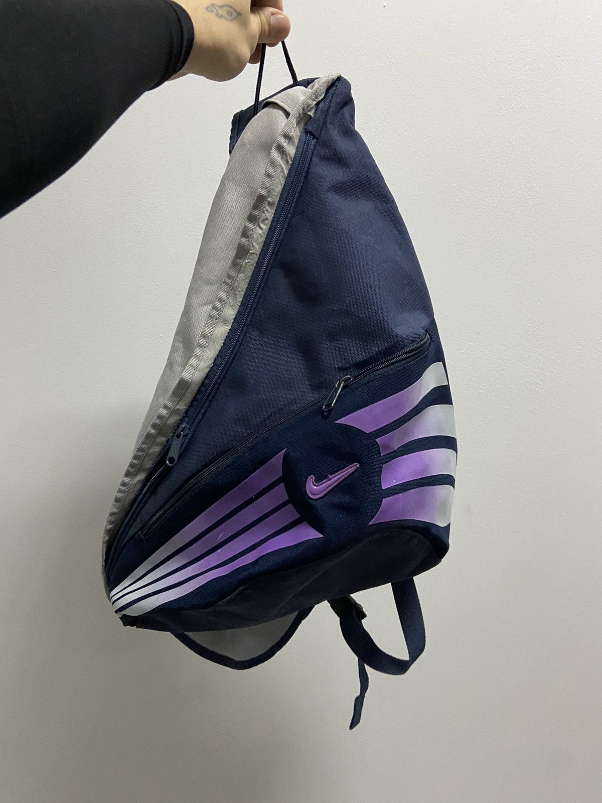 “グッドカラー”90-00sNIKE sling bag y2k archive グッドカラー”90-00sNIKE sling bag y2k archive - メルカリ