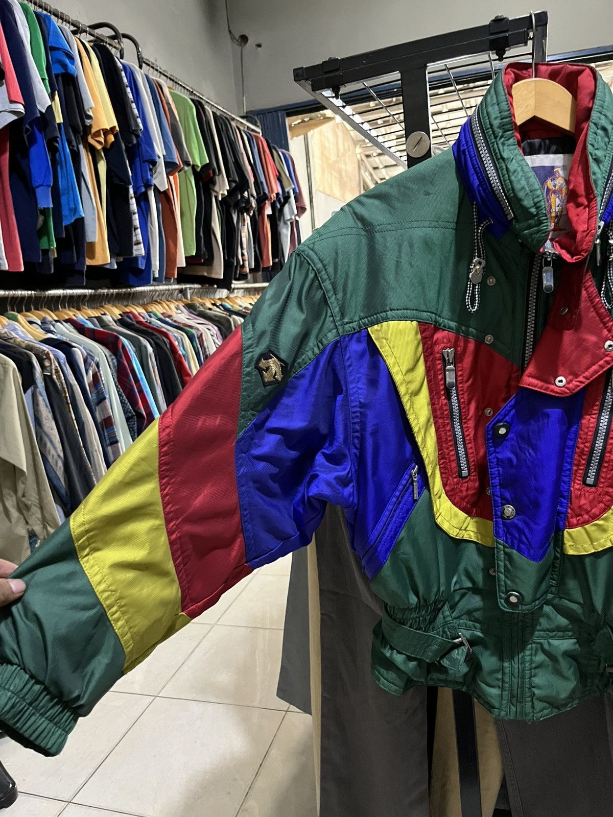 Descente Vintage spain descente colour block multicolour jacket ski Size US L / EU 52-54 / 3 - 4 Thumbnail