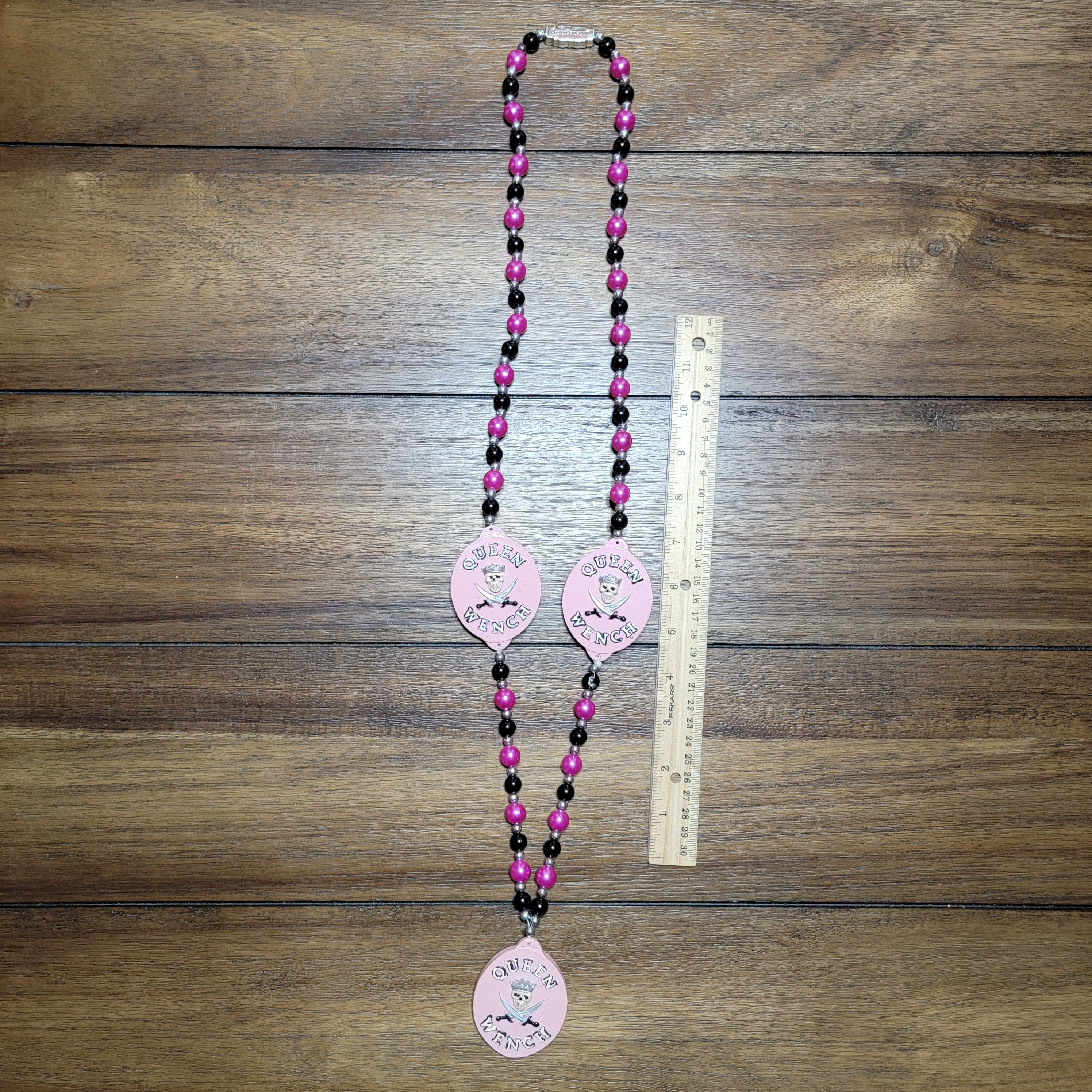 Other Queen Wench Pink & Black Mardi Gras Necklace / Beads Size ONE SIZE - 5 Thumbnail