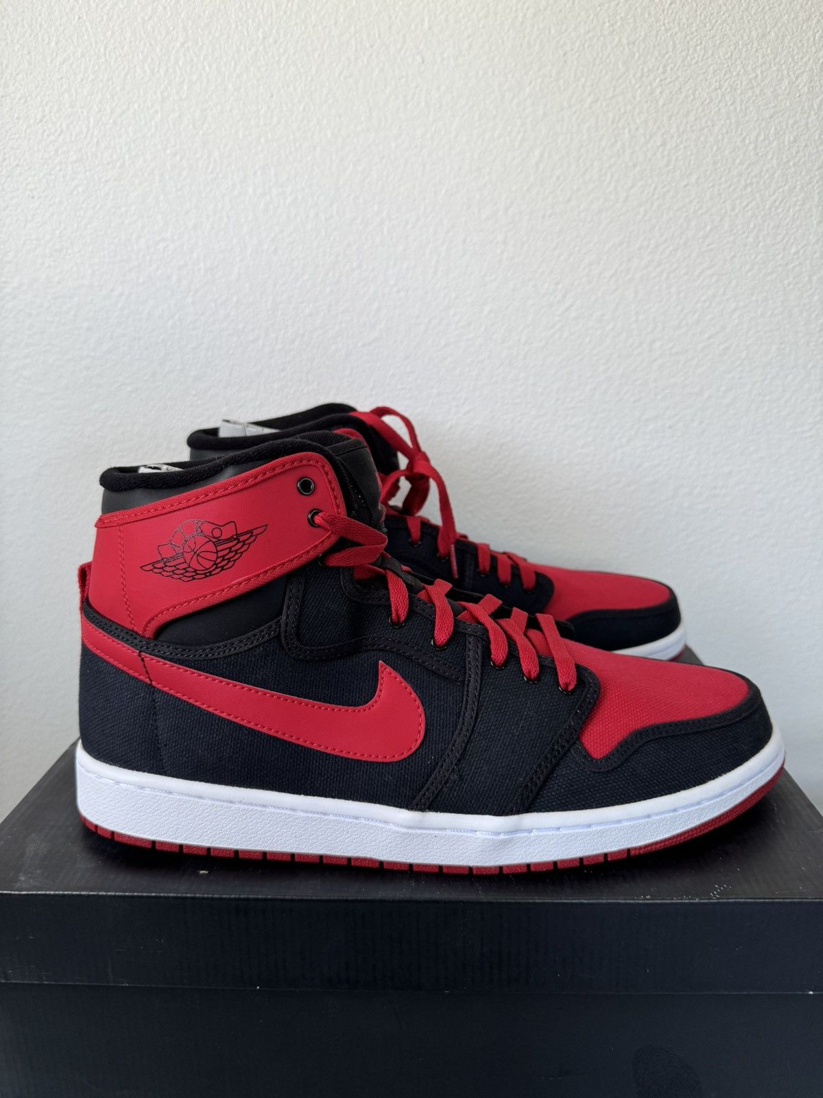 Jordan Brand Air Jordan 1 Retro KO High AJKO “Bred” Size US 13 2012 Size US 13 / EU 46 - 6 Thumbnail