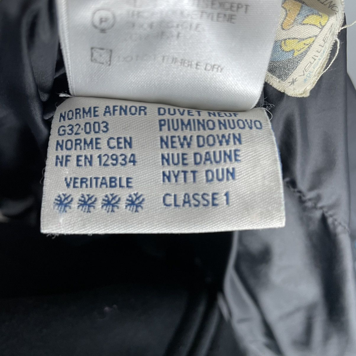Moncler Vintage Moncler Puffer Jacket big patch Logo size 1 Size S / US 4 / IT 40 - 16 Thumbnail