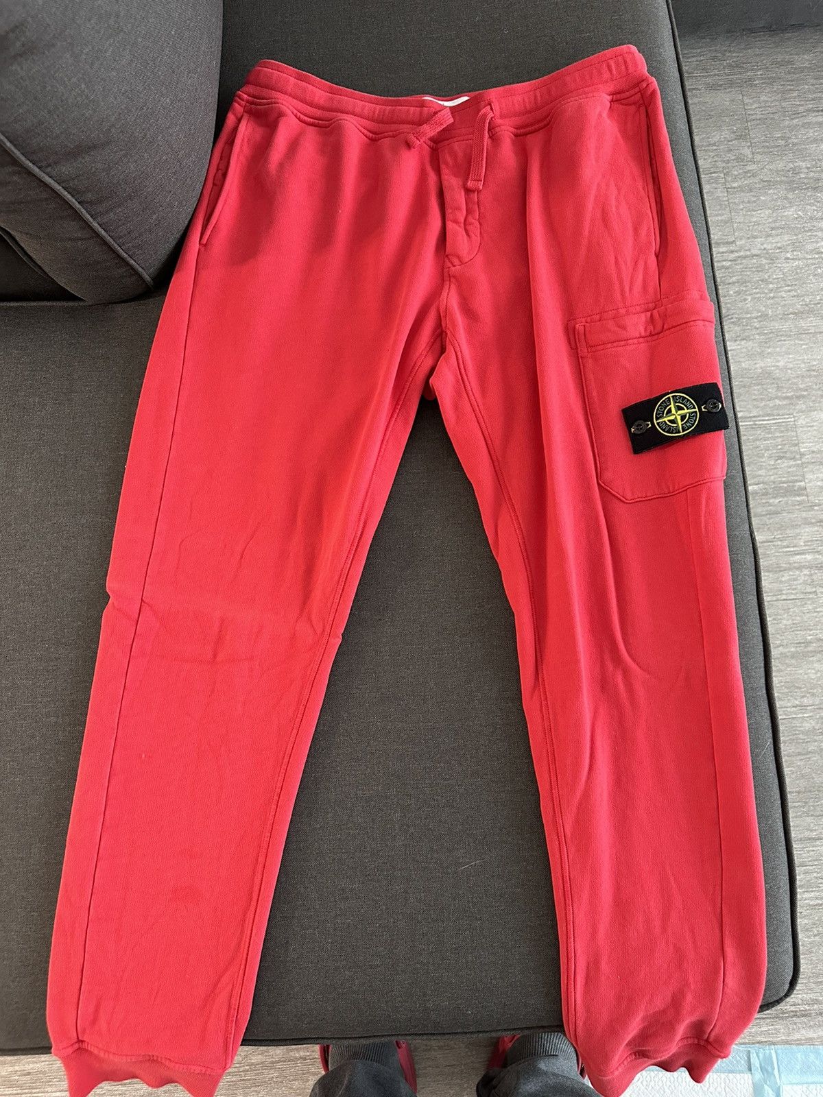 Stone Island Red stone island joggers size XL Size US 36 / EU 52 - 5 Thumbnail