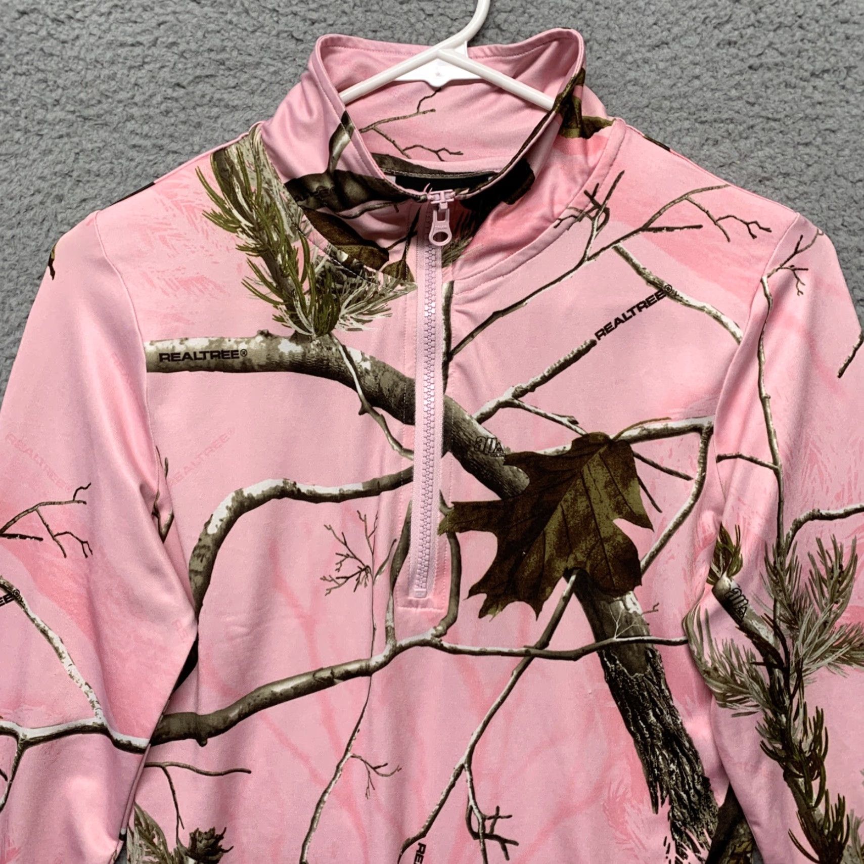 Realtree Bushmaster Pullover Top Activewear Realtree Pink Size Small 1/3 Zip Thumb Holes Women S Long Sleeve 33in Chest Realtree Pink Athletic Size S / US 4 / IT 40 - 2 Thumbnail