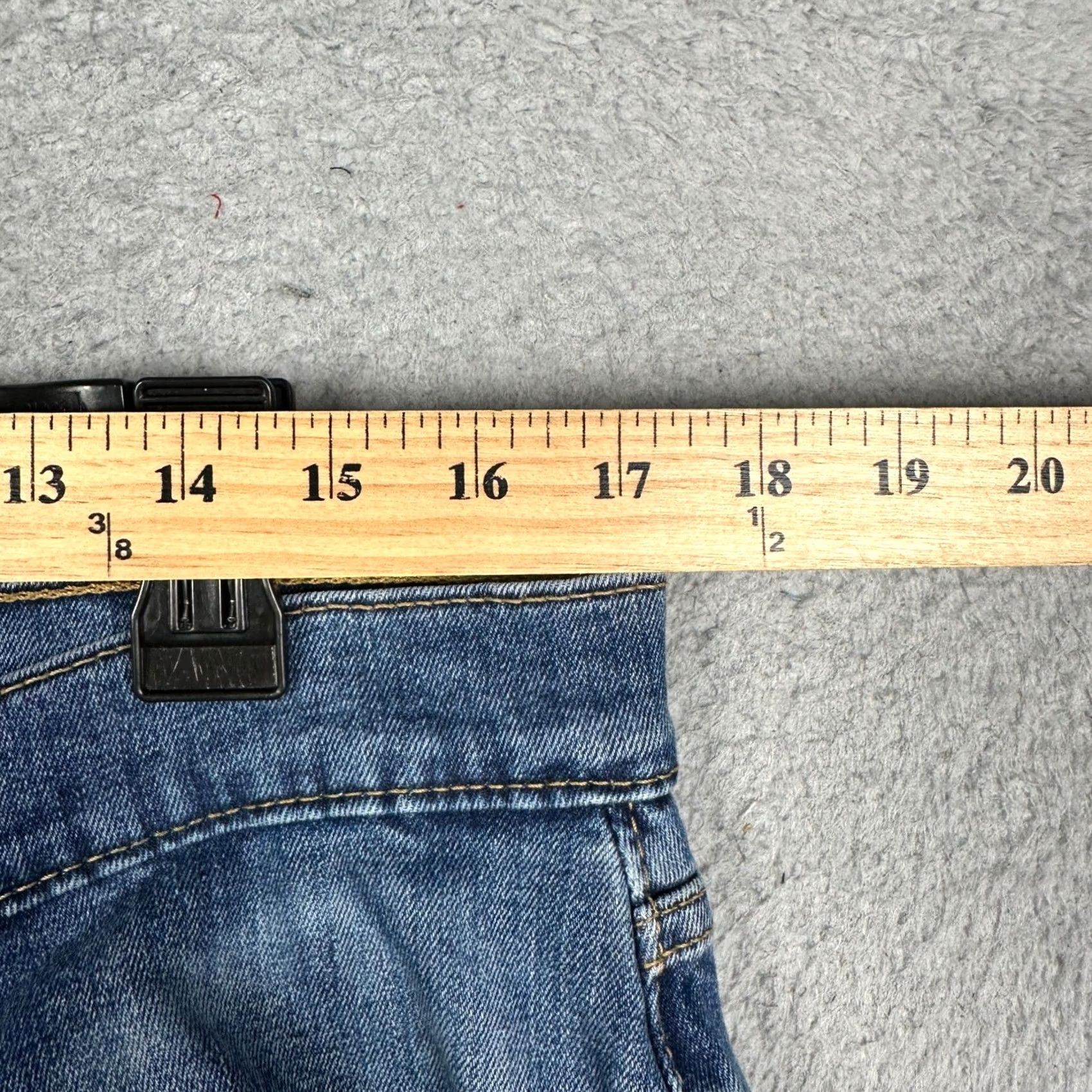 Levi's Levi's 541 Athletic Taper Jeans Mens 34x30 Blue Medium Wash All Seasons Tech Stretch Pockets 5-Pocket Denim Rise Mid Shape: Casual Workwear (Mens) Size US 34 / EU 50 - 7 Thumbnail