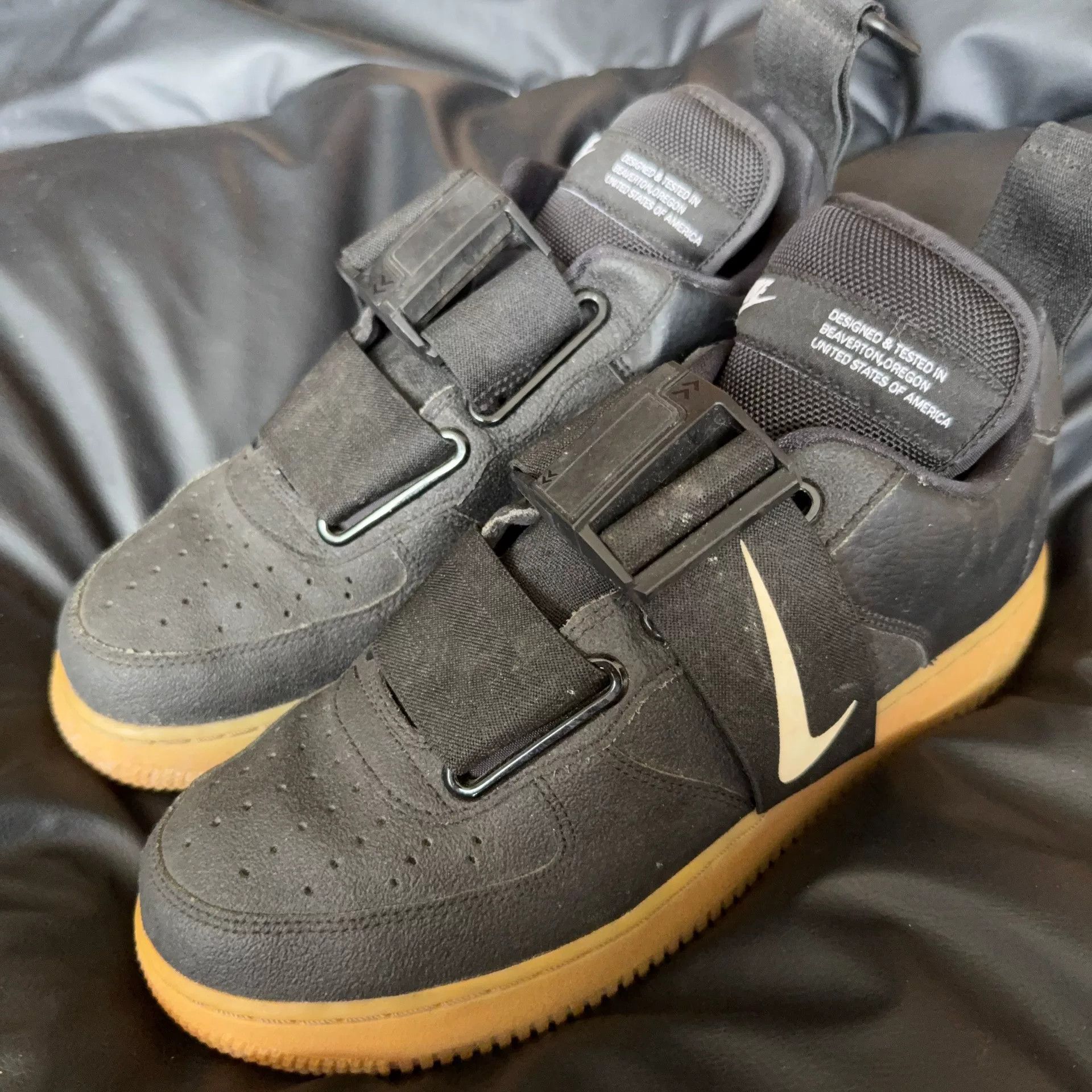 Nike Nike Black Lowtop Sneakers 42 Men Size US 9 / EU 42 - 1 Thumbnail