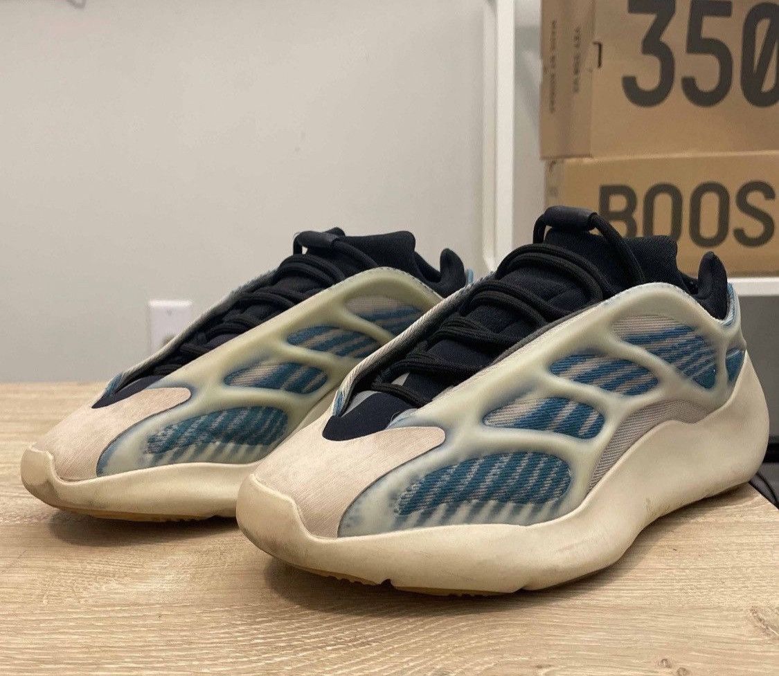 Adidas Yeezy 700 Size US 7 / EU 40 - 3 Thumbnail