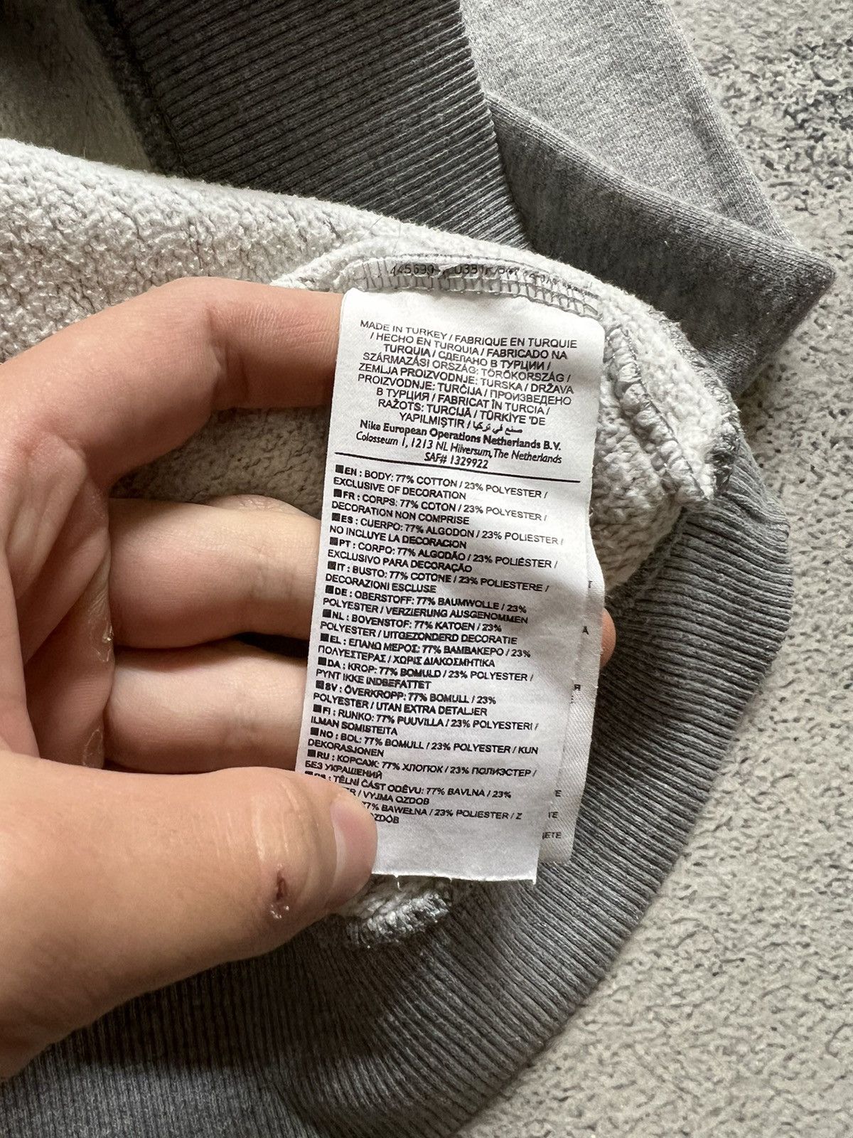 Nike × Vintage Vintage Y2k Nike 🩶 Spellout Big Logo Sweatshirt 00’s Size US L / EU 52-54 / 3 - 8 Thumbnail