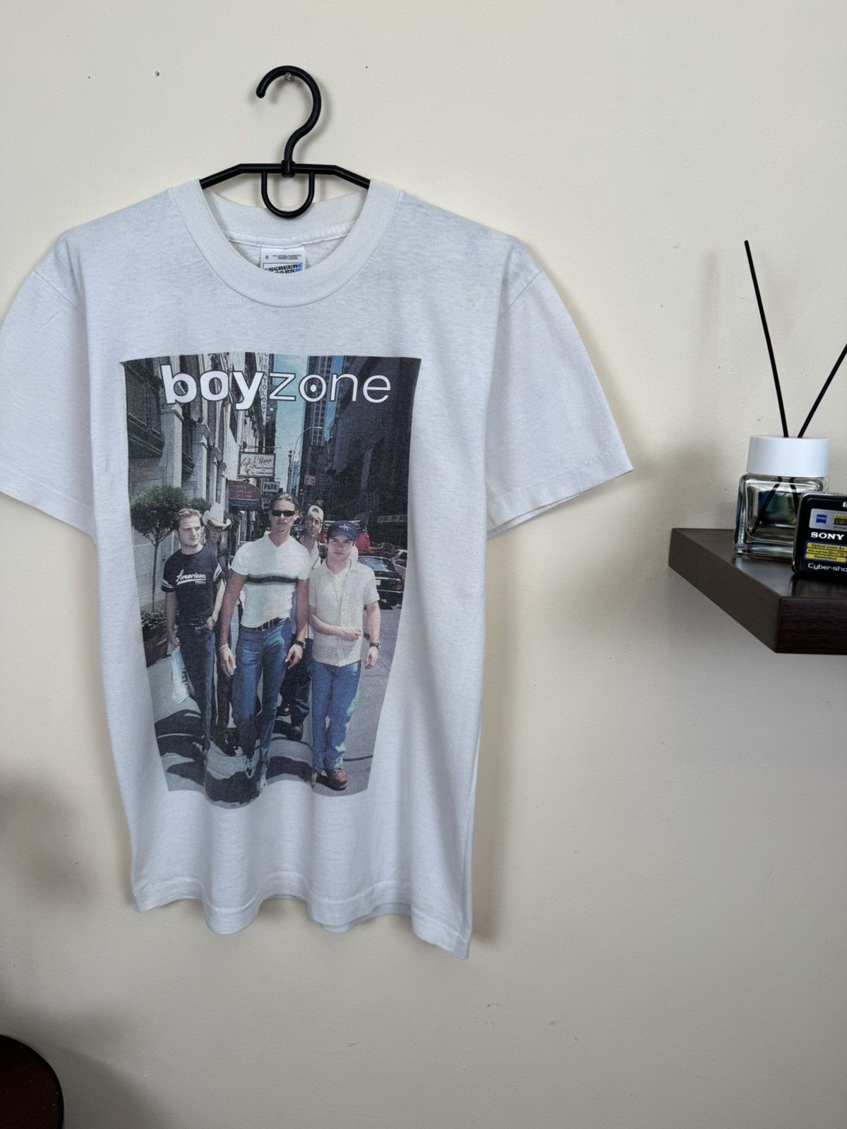 Other Vintage Boyzone T shirt 1997 Tour White Sz S Pop Band Size US S / EU 44-46 / 1 - 5 Thumbnail