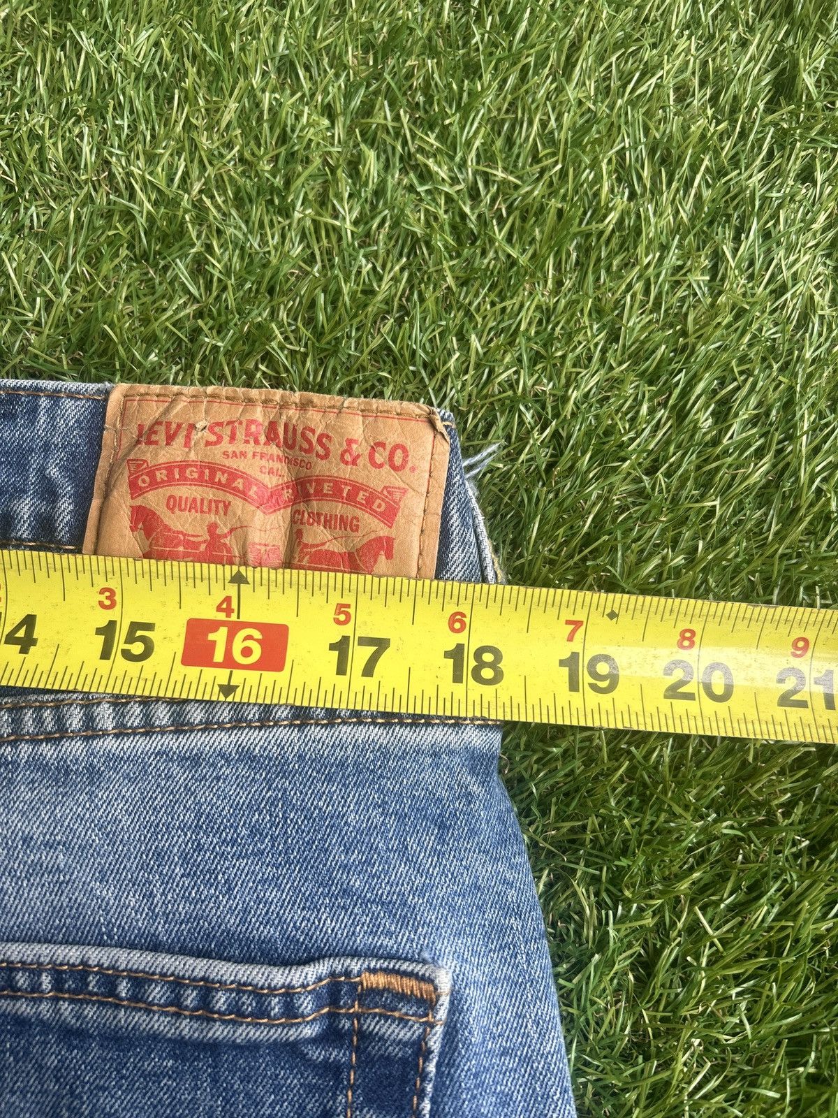Levi's Vintage Levi’s 501 Original Fit Jeans Size US 36 / EU 52 - 6 Thumbnail