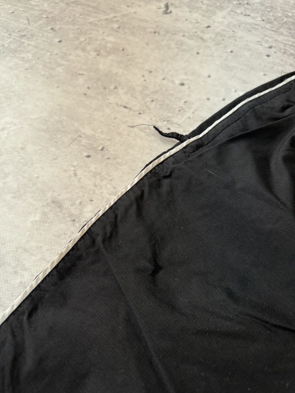 Nike × Vintage NIKE NYLON VINTAGE Y2K OVERSIZE BAGGY FIT PANTS SWEATPANTS Size US 32 / EU 48 - 6 Thumbnail