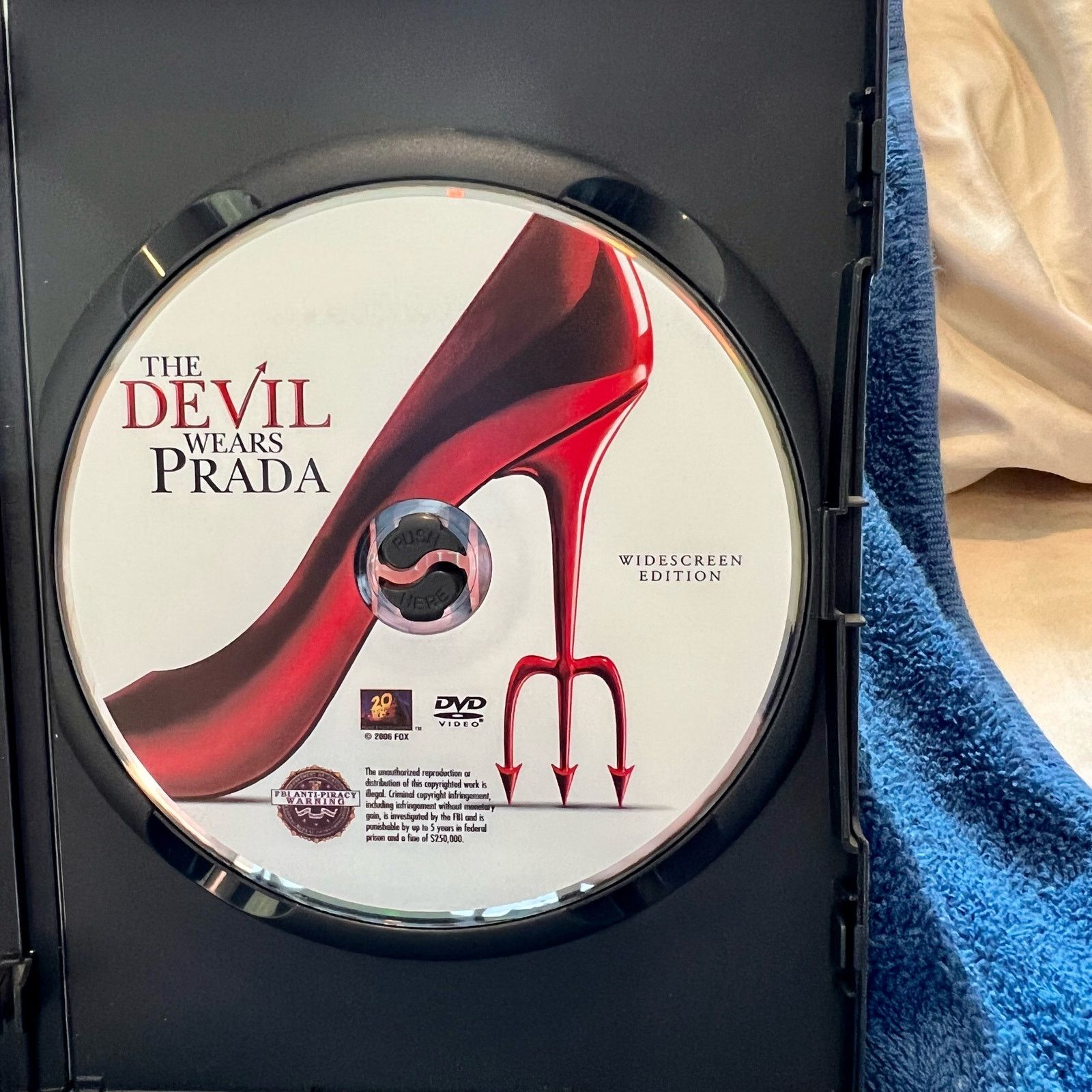 Other "The Devil Wears Prada" DVD Size ONE SIZE - 3 Thumbnail
