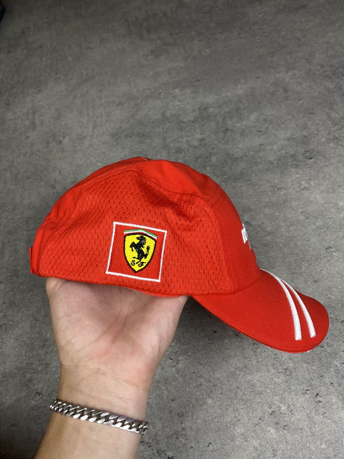 Ferrari × Puma Puma x Ferrari formula 1 red cap mubadala streetwear rare y2 Size ONE SIZE - 4 Thumbnail