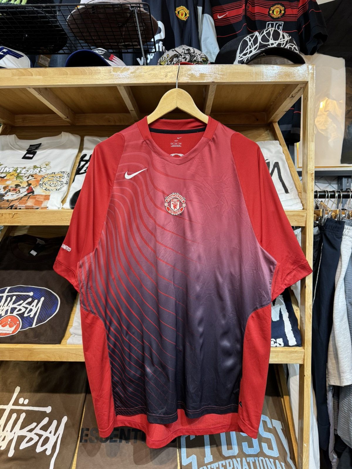 Nike Vintage Manchester United 2005-06 Nike Total 90 Training Size US XL / EU 56 / 4 - 1 Thumbnail