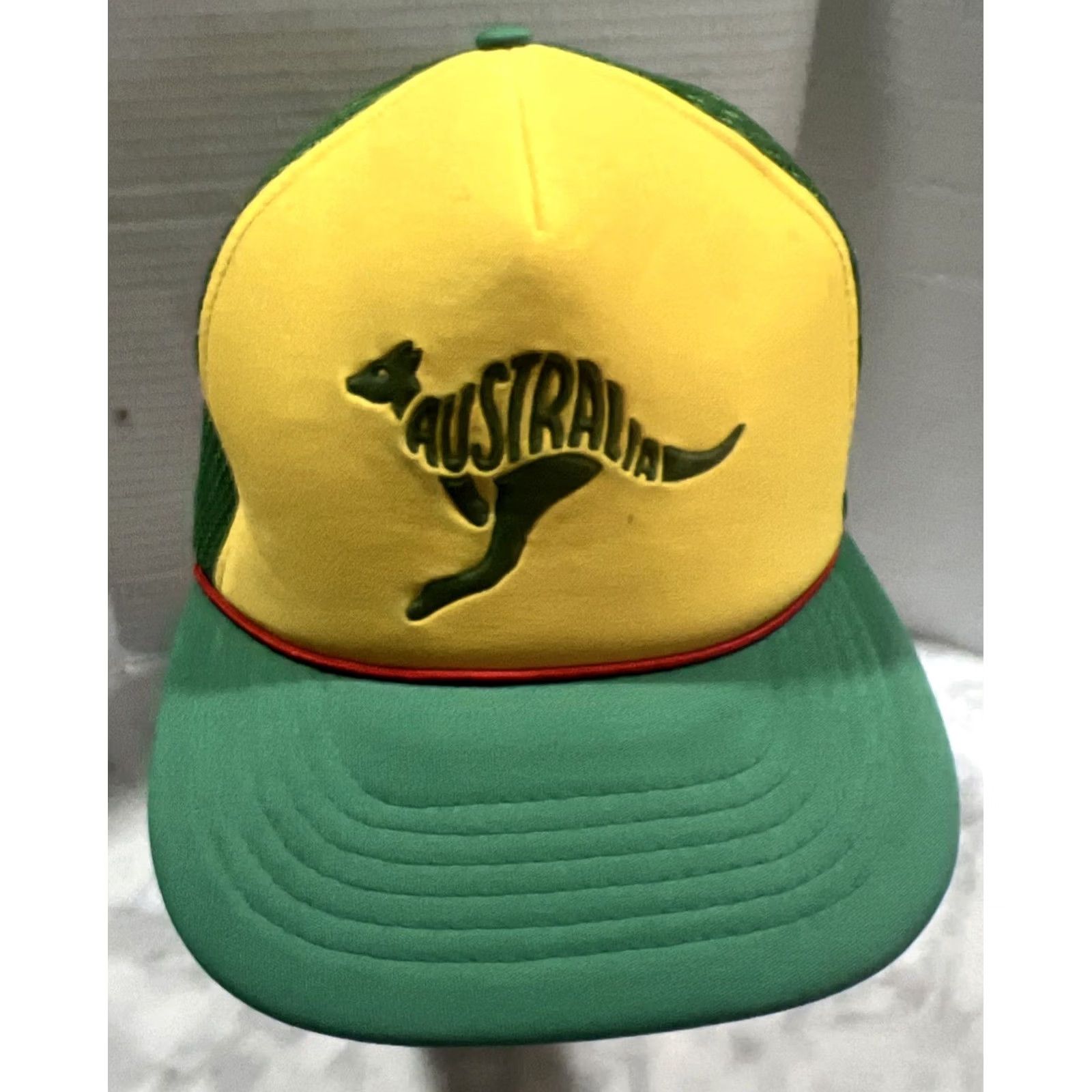Vintage VINTAGE Australia Kangaroo Souvenir Snapback Trucker Hat Green Yellow Rope Size ONE SIZE - 3 Thumbnail