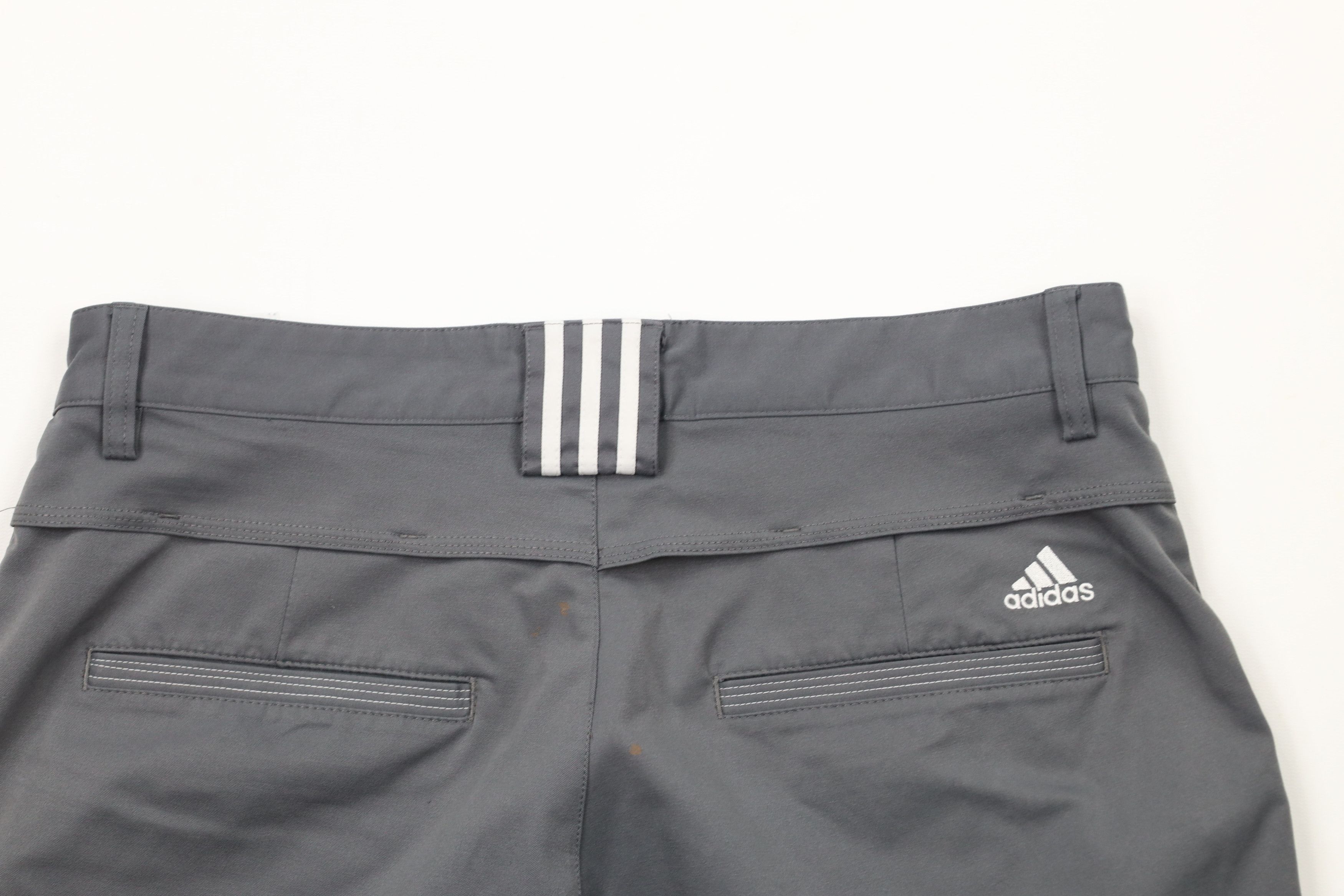 Adidas × Vintage Adidas Golf Spell Out Striped Golfing Chino Shorts Gray Size US 30 / EU 46 - 9 Thumbnail