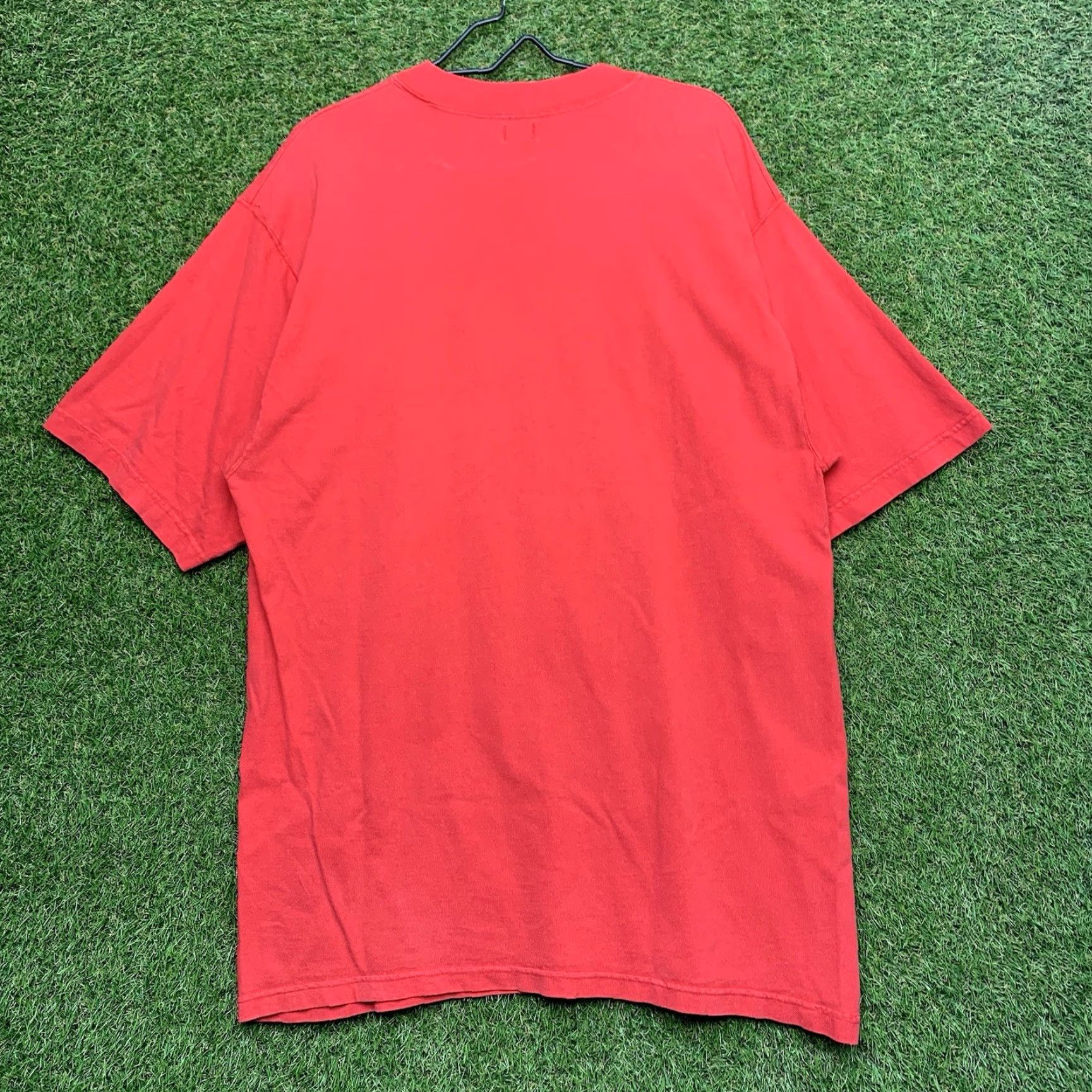 Guess VINTAGE GUESS Mens T-Shirt 90s USA Red Short Sleeve Crew Neck Large L Logo Knit Cotton Centric Size US 33 - 2 Thumbnail