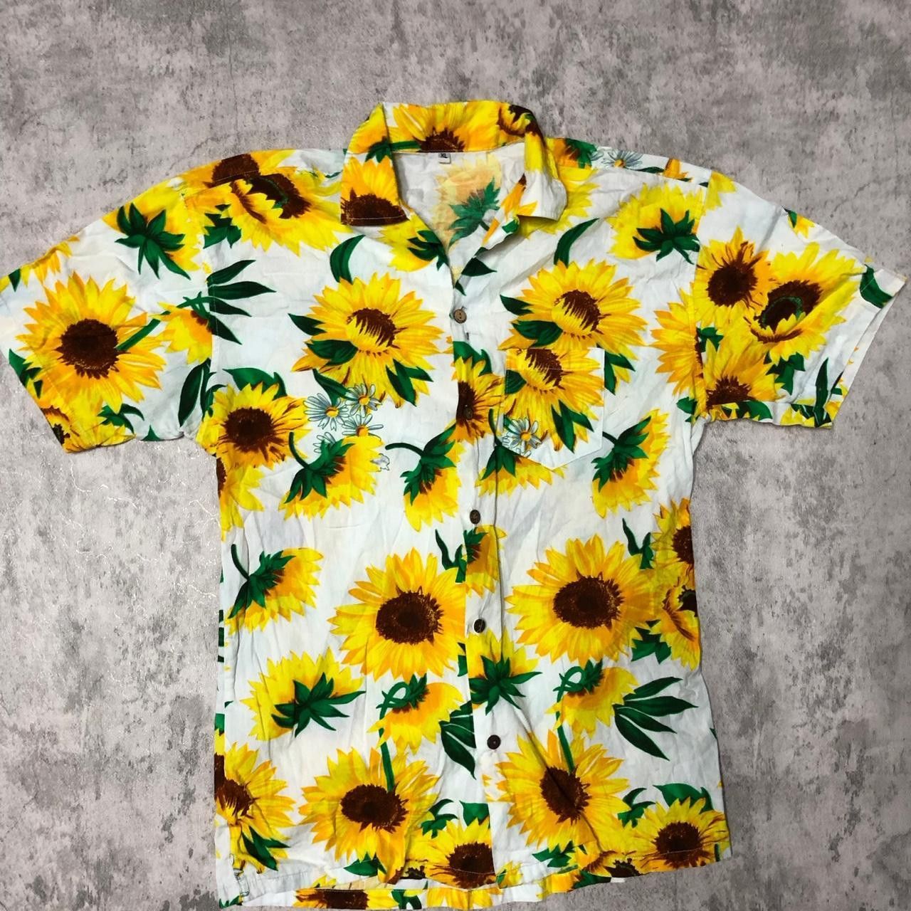 Other Yellow and green sunflower button-up shirt #summer Size US XL / EU 56 / 4 - 1 Thumbnail