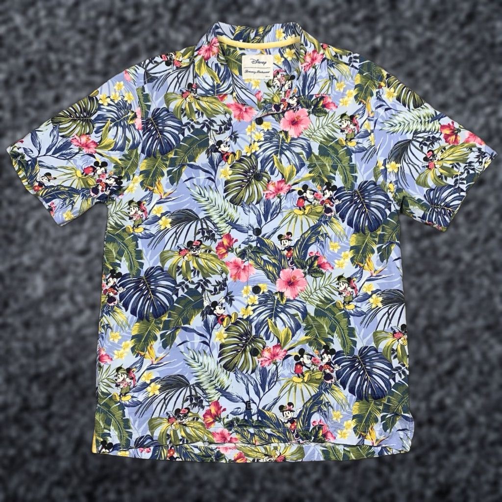 VINTAGE Tommy Bahama Disney Jungle Jubilee Camp Shirt Mens Small