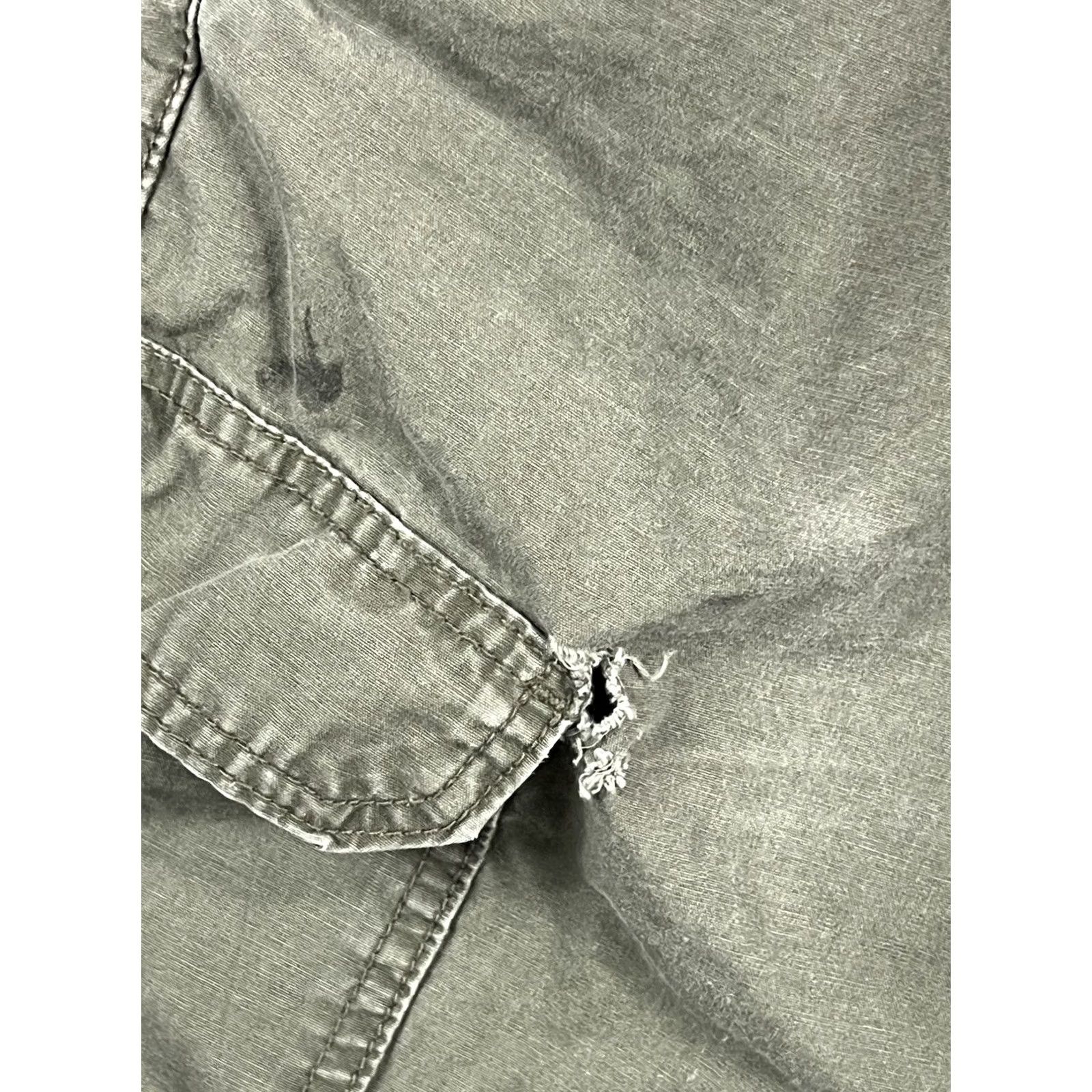 Wrangler VINTAGE Wrangler Authentic Issue Men Cargo Short Olive Green Outdoors/User 36 Inseam 11 Pockets Cargo Mens Size US 36 / EU 52 - 7 Thumbnail