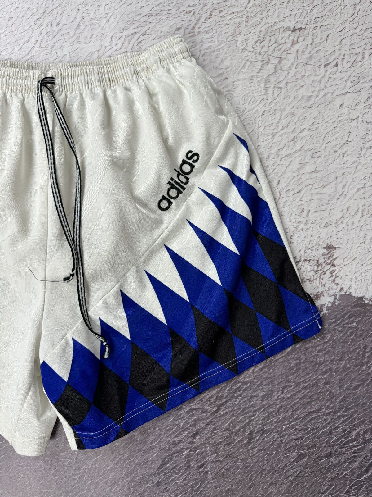 Adidas Adidas Football made in England shorts Blanc 90s vintage Size US 34 / EU 50 - 3 Thumbnail
