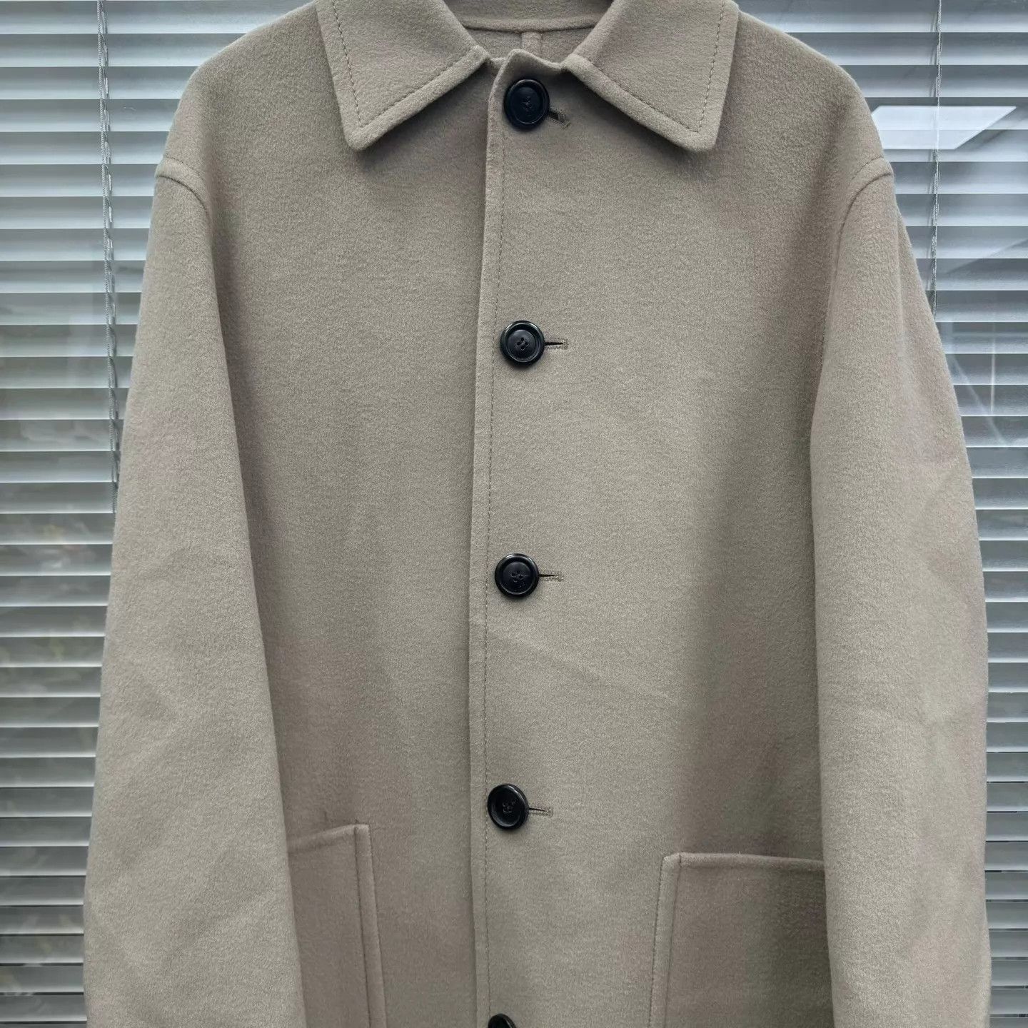 AMI ami men's chestnut overcoat 44 like new Size US S / EU 44-46 / 1 - 2 Thumbnail