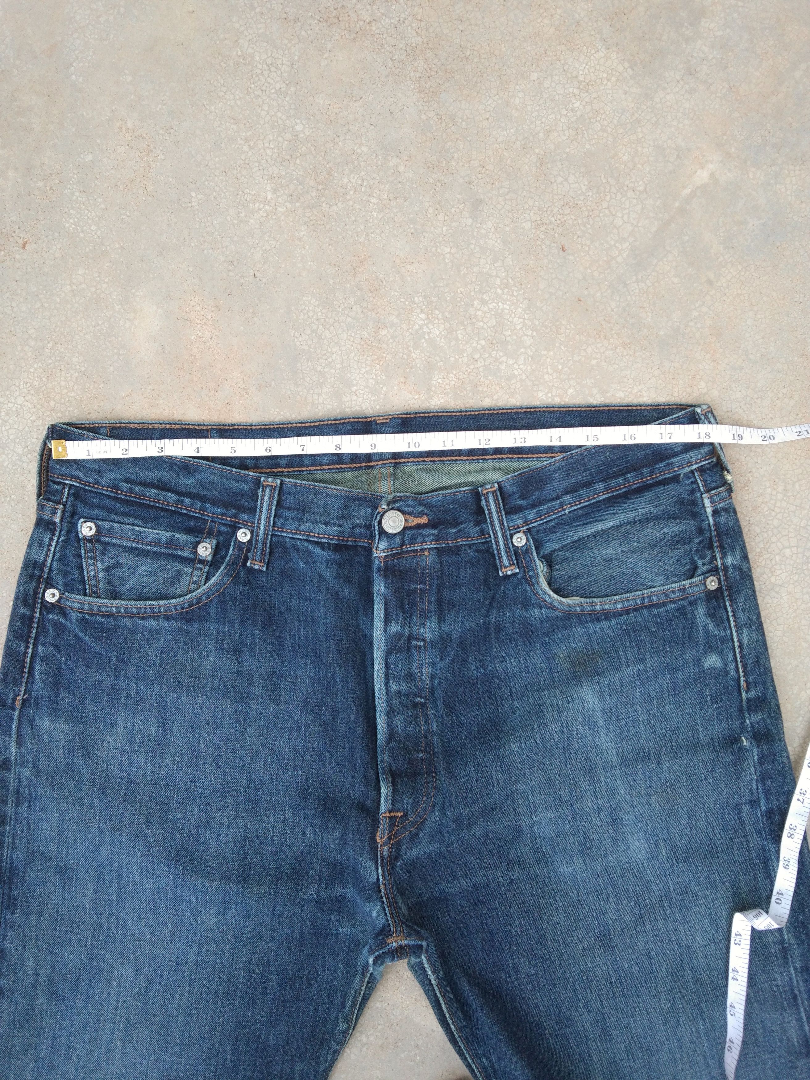 Levi's Vintage Levi's 501 Faded Blue Straight Leg Jeans 36x32 Size US 36 / EU 52 - 7 Thumbnail