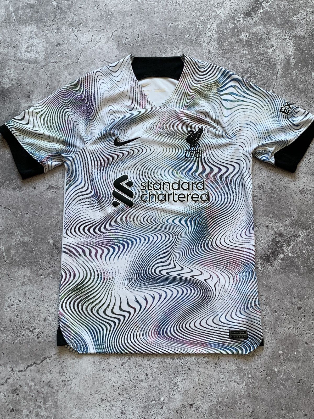 Vintage 🔥NIKE LIVERPOOL 2022 2023 AWAY SOCCER JERSEY SHIRT Size US S / EU 44-46 / 1 - 3 Thumbnail