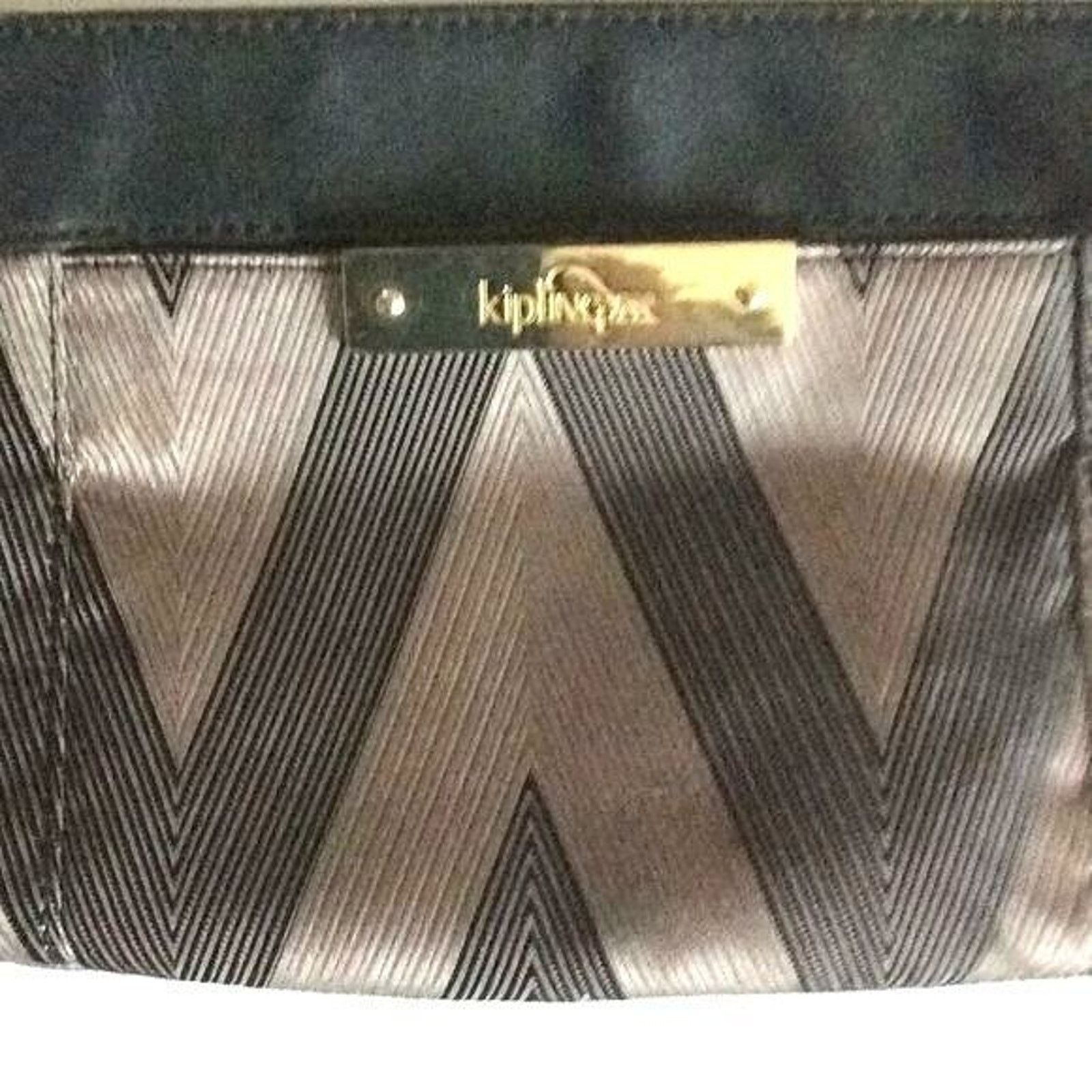 Other Kipling Ladies Bag Zippered Closure Sz-7”W - 10"L Size ONE SIZE - 1 Thumbnail