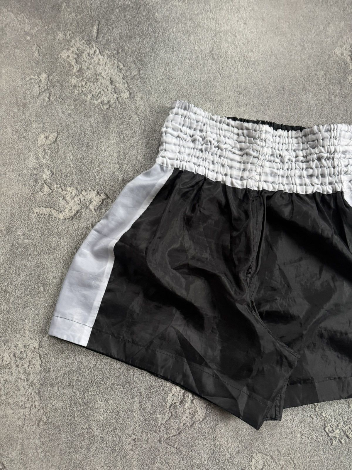 Other MuayThai M boxing 🥊 MMA kickboxing karate shorts 🩳 Pattaya Size US 32 / EU 48 - 11 Thumbnail