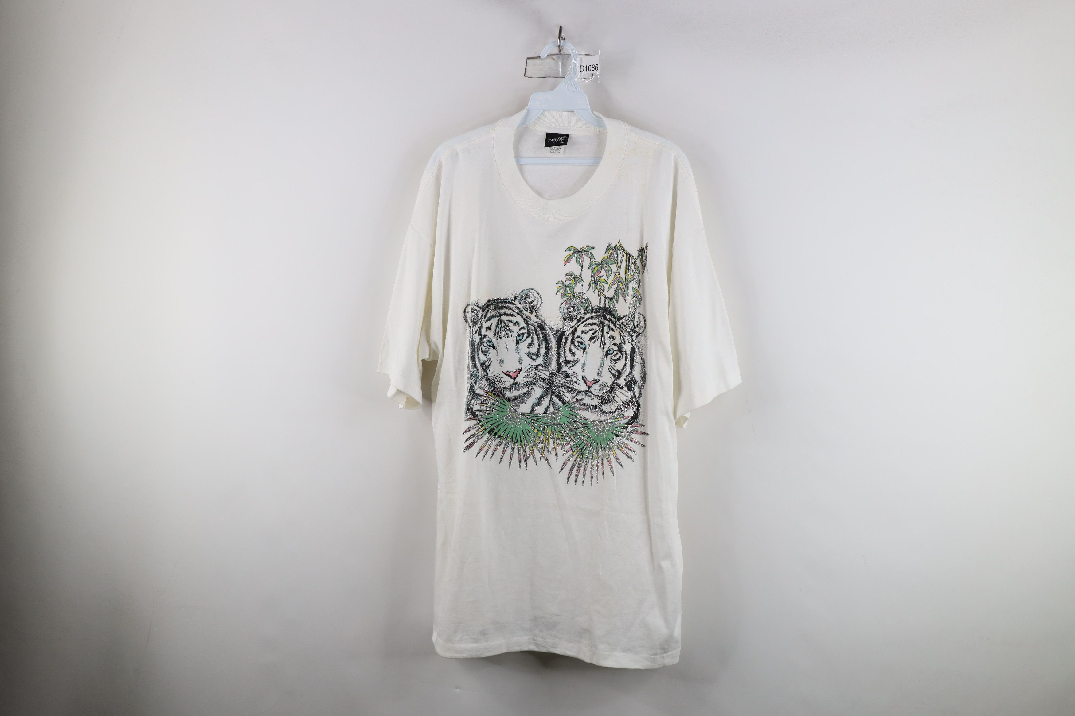 Vintage Vintage 90s Streetwear White Tiger Short Sleeve T-Shirt USA Size US XL / EU 56 / 4 - 1 Thumbnail