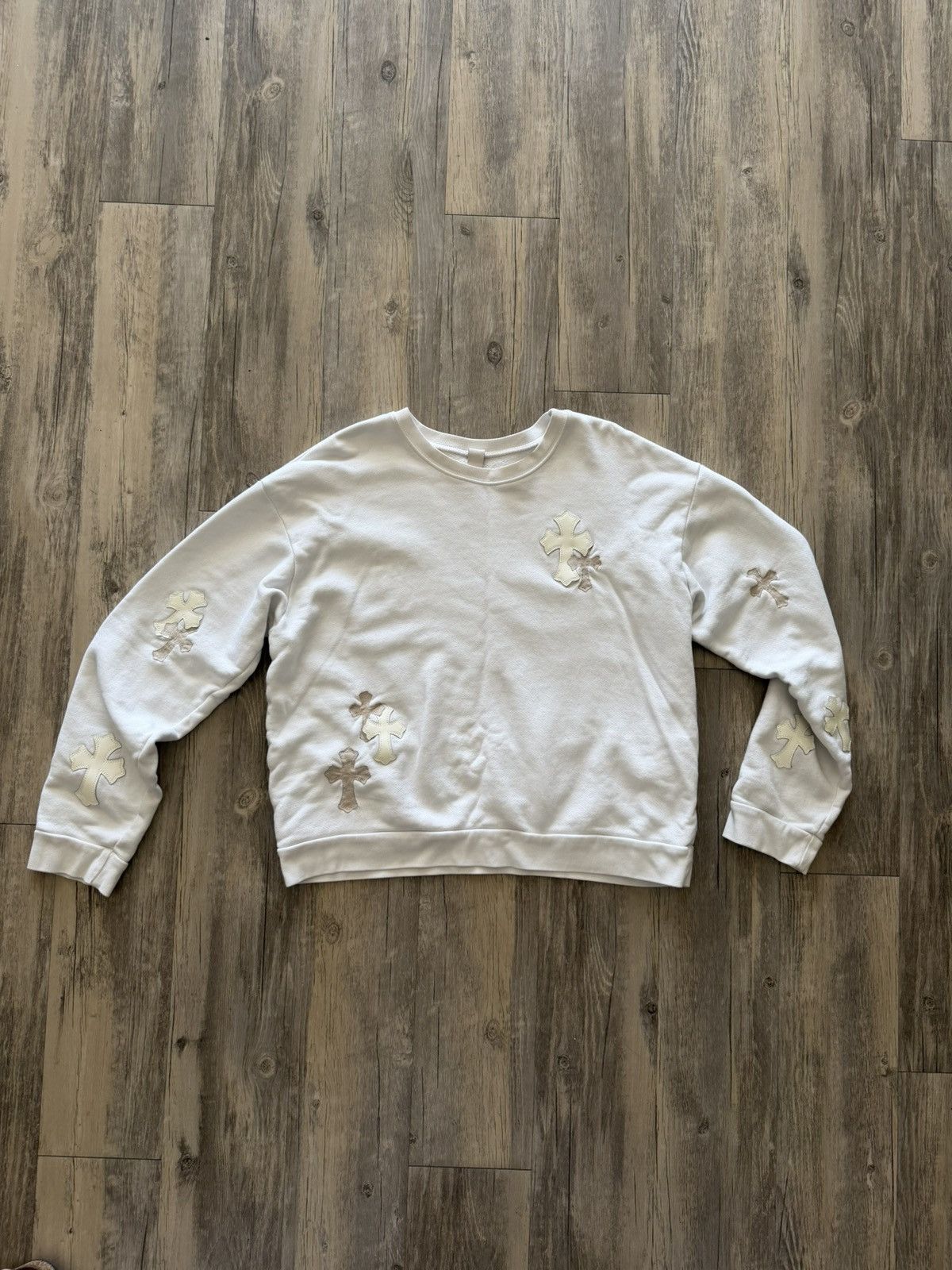 Chrome Hearts Cross Patch Crewneck Sweatshirt White 23 Patches Size US L / EU 52-54 / 3 - 1 Thumbnail