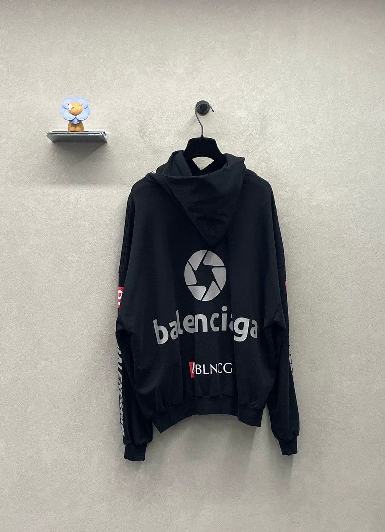 Balenciaga Balenciaga Multi-element printed hooded sweater Size US S / EU 44-46 / 1 - 3 Thumbnail
