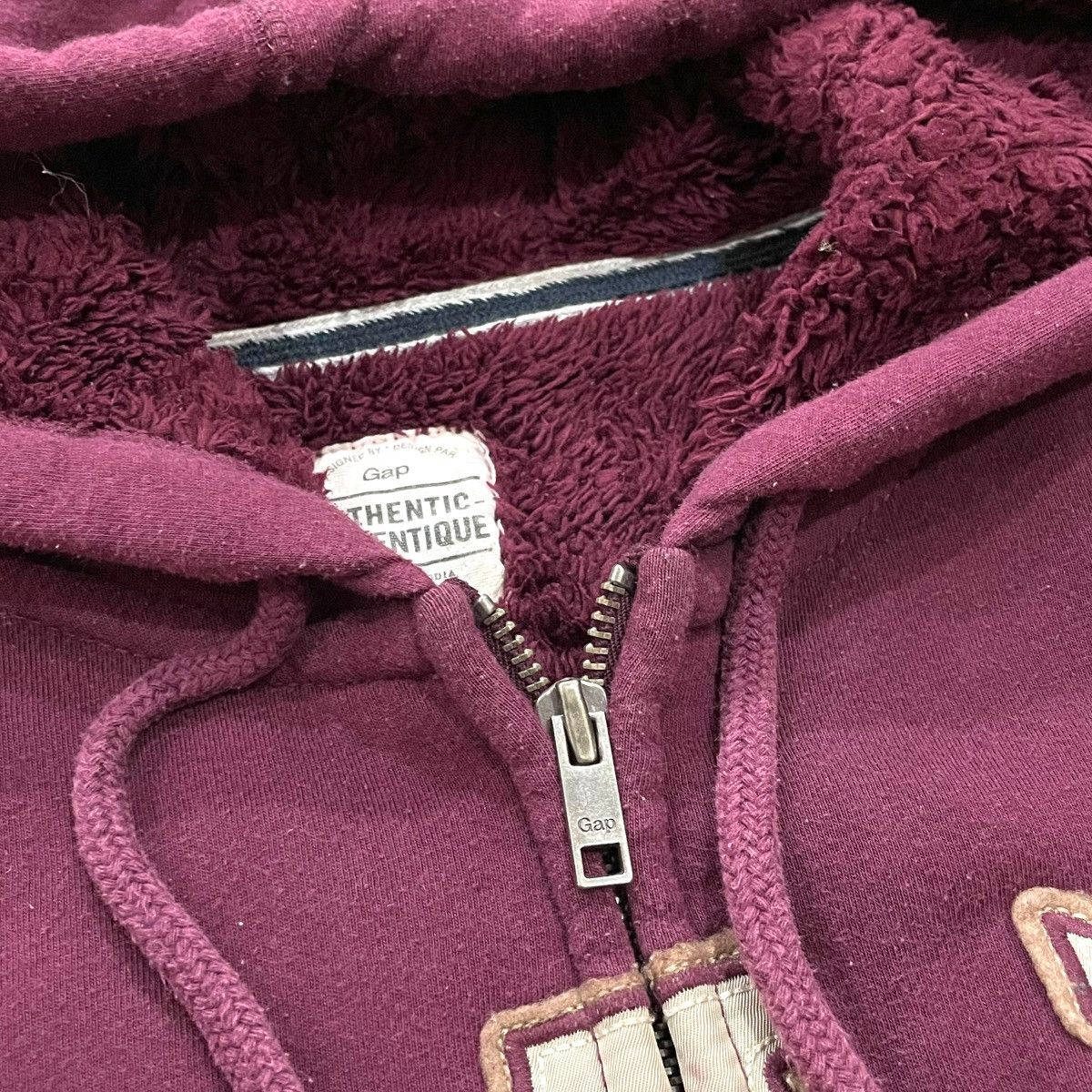 Gap × Vintage Vintage Gap Sherpa Fleece Jacket Full Zip Big Logo Hoodie Size US XL / EU 56 / 4 - 3 Thumbnail
