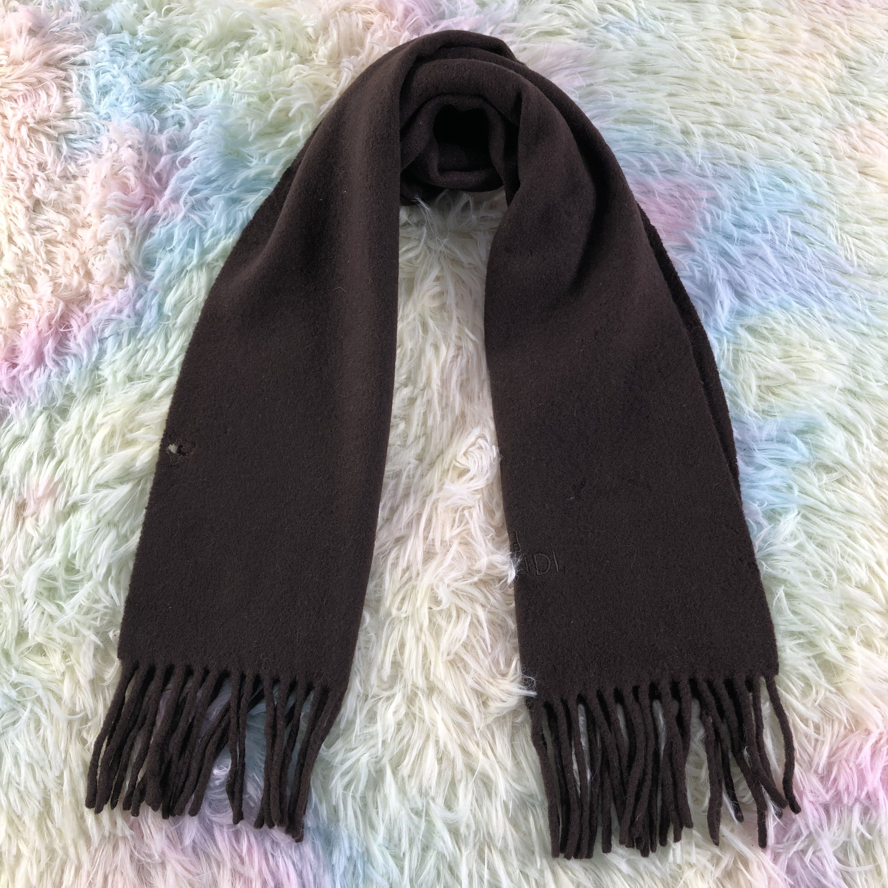 Vintage Fendi Scarf / Muffler / Neckwear - KM533 Size ONE SIZE - 1 Thumbnail