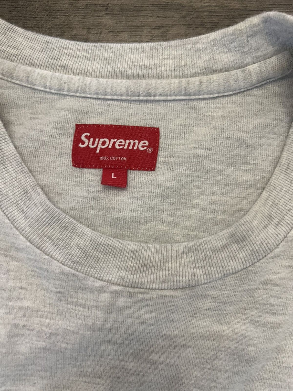 T-shirt Supreme Logo Floral Rouge - Taille M - 100% Coton