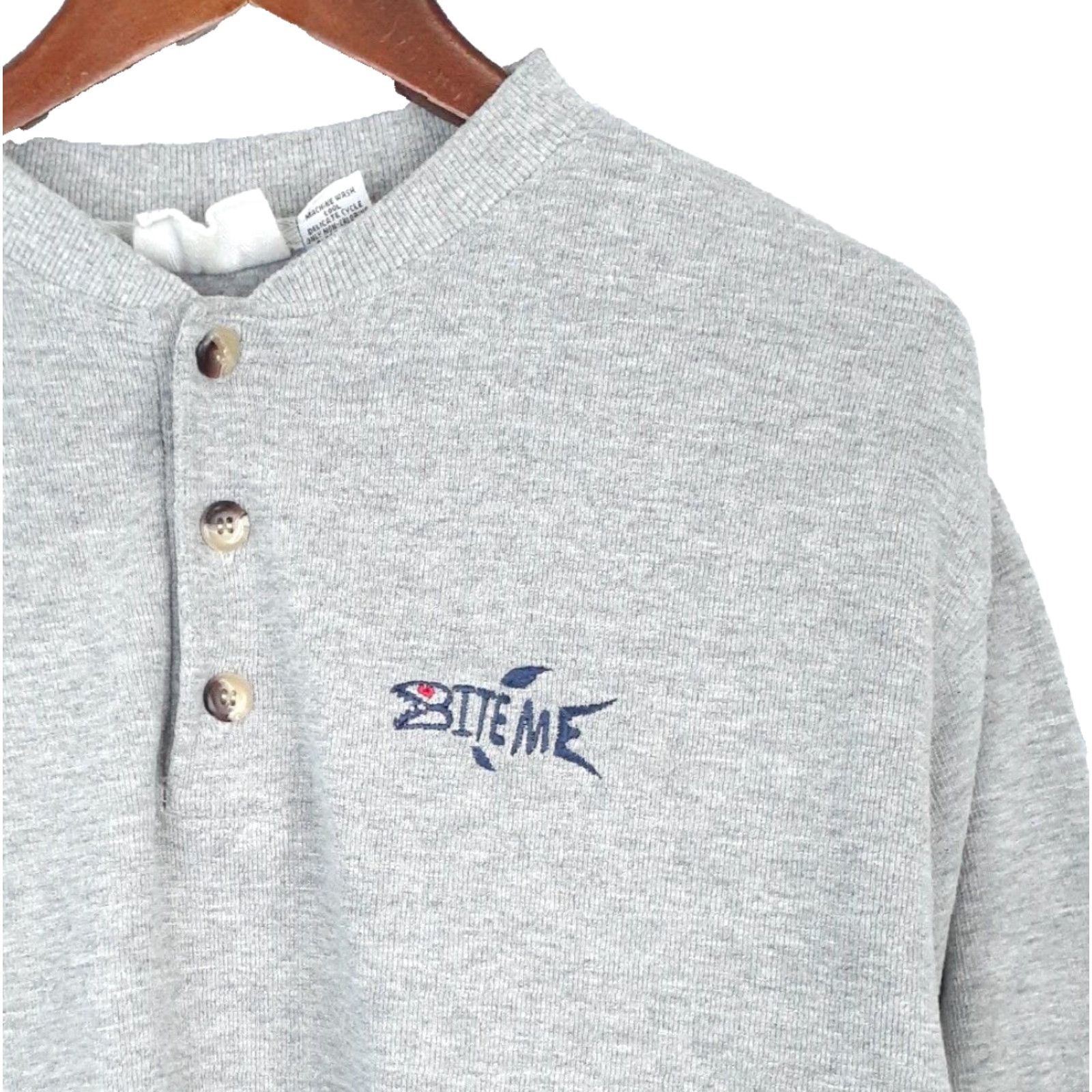 Vintage VINTAGE Diport USA Sweatshirt Pullover Shirt Mens Medium Gray Fish USA Embroidered Button Closure Size US M / EU 48-50 / 2 - 2 Thumbnail