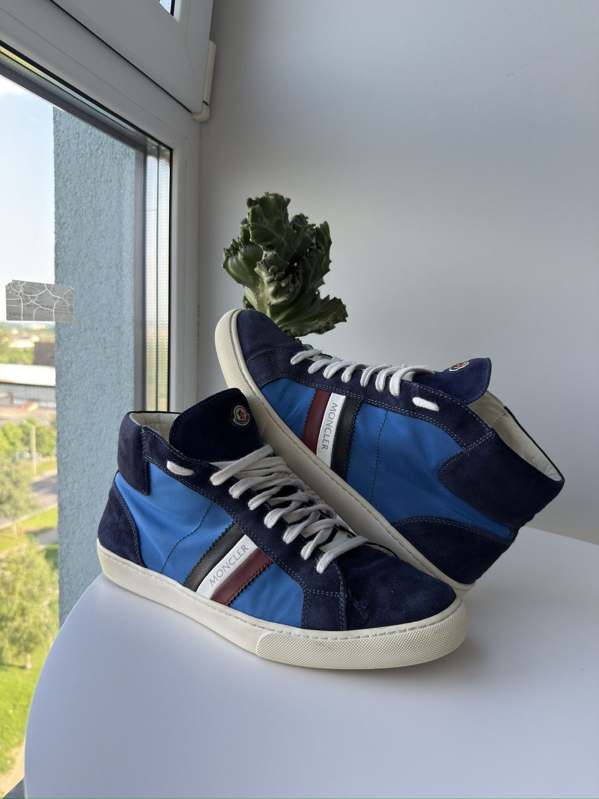 Moncler Blue High-Top Sneakers Moncler Lalyon hi-top sneakers - Dark Blue|B209A101490001539771 main image 4